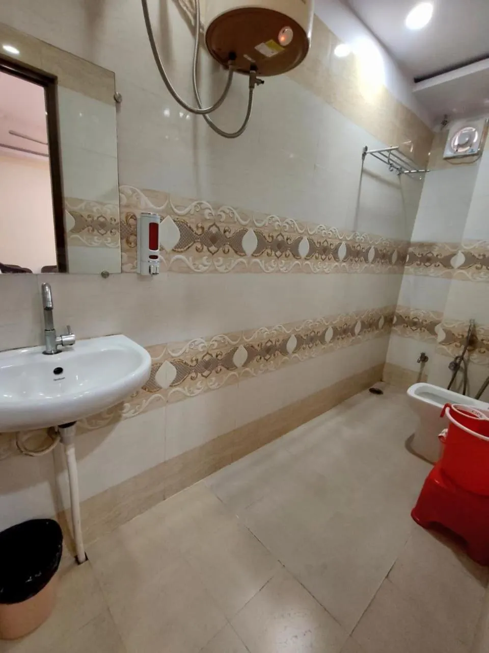 Bathroom in Namaste Benares Varanasi