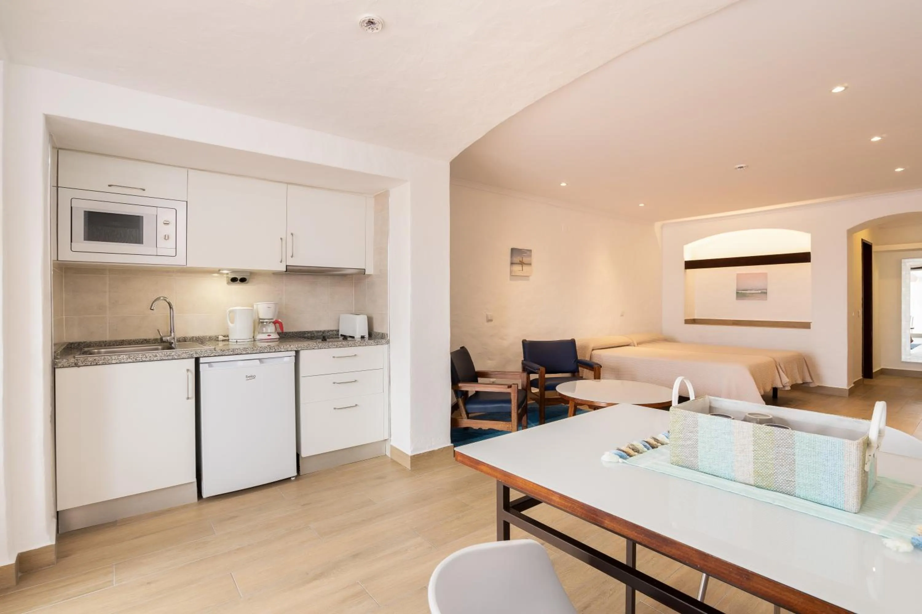 Kitchen or kitchenette in Apartamentos Borda D´Agua