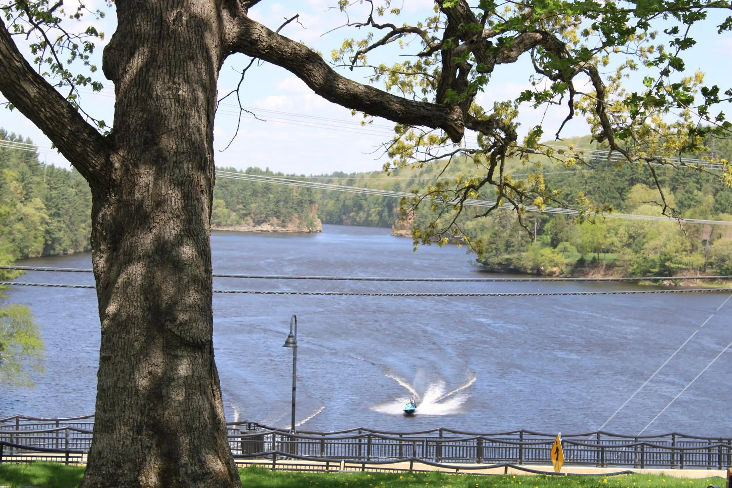 River view in White Rose Inns & Motel