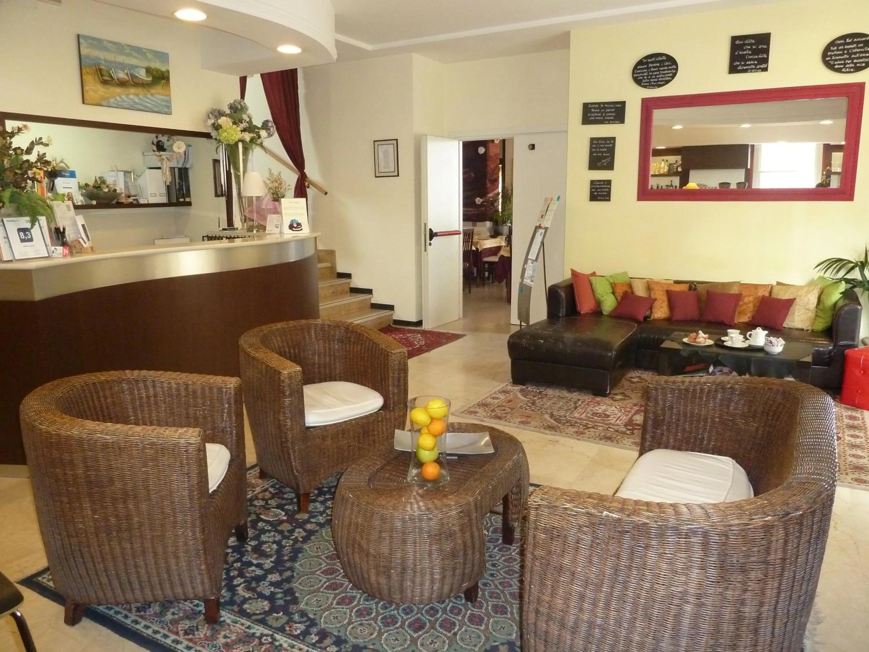 Lobby or reception in Hotel Crosal