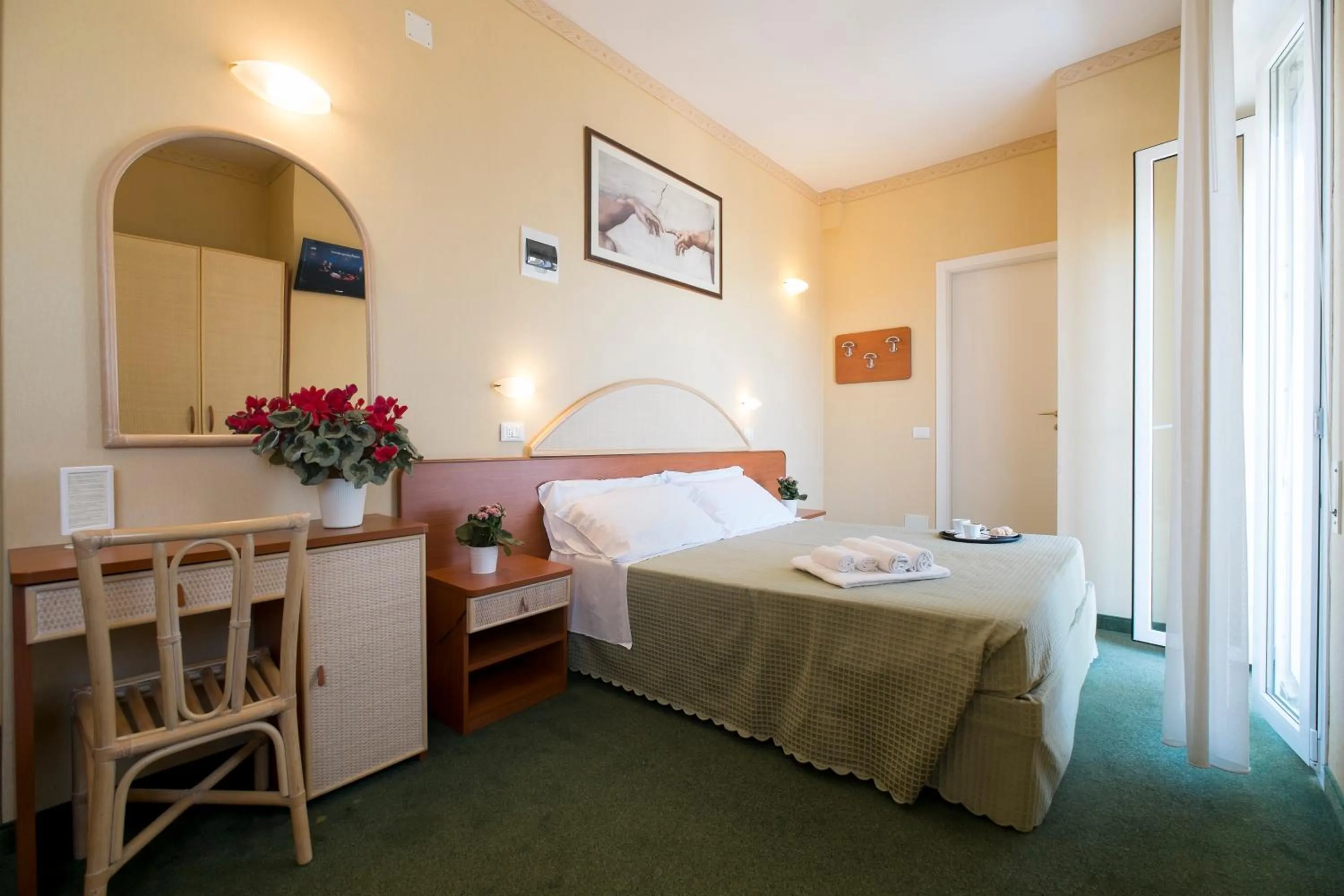 Day, Bed in Hotel Crosal