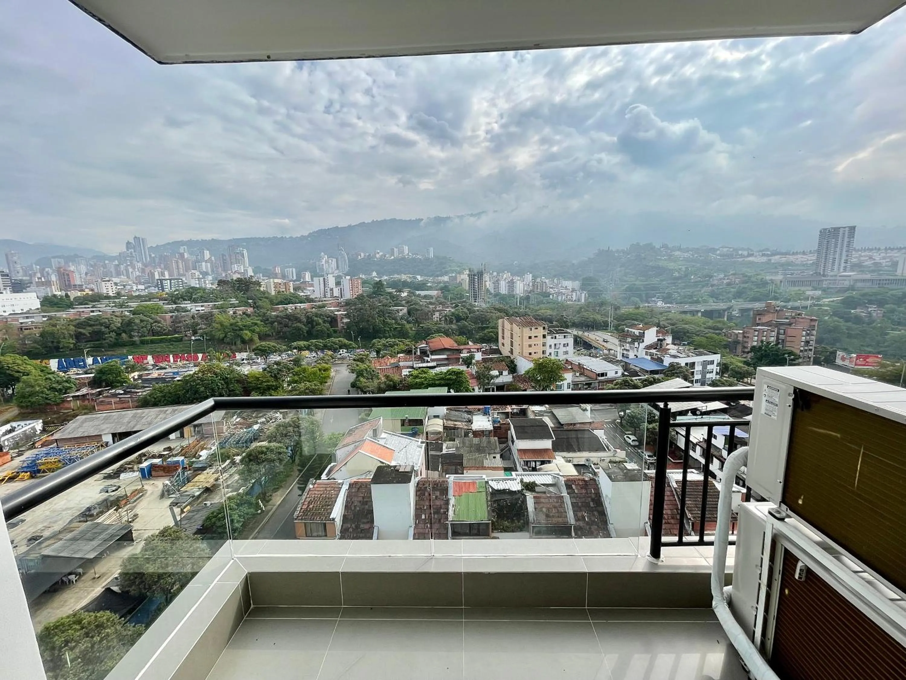 Natural landscape in Moderno y cómodo apartamento en Puerta del Sol