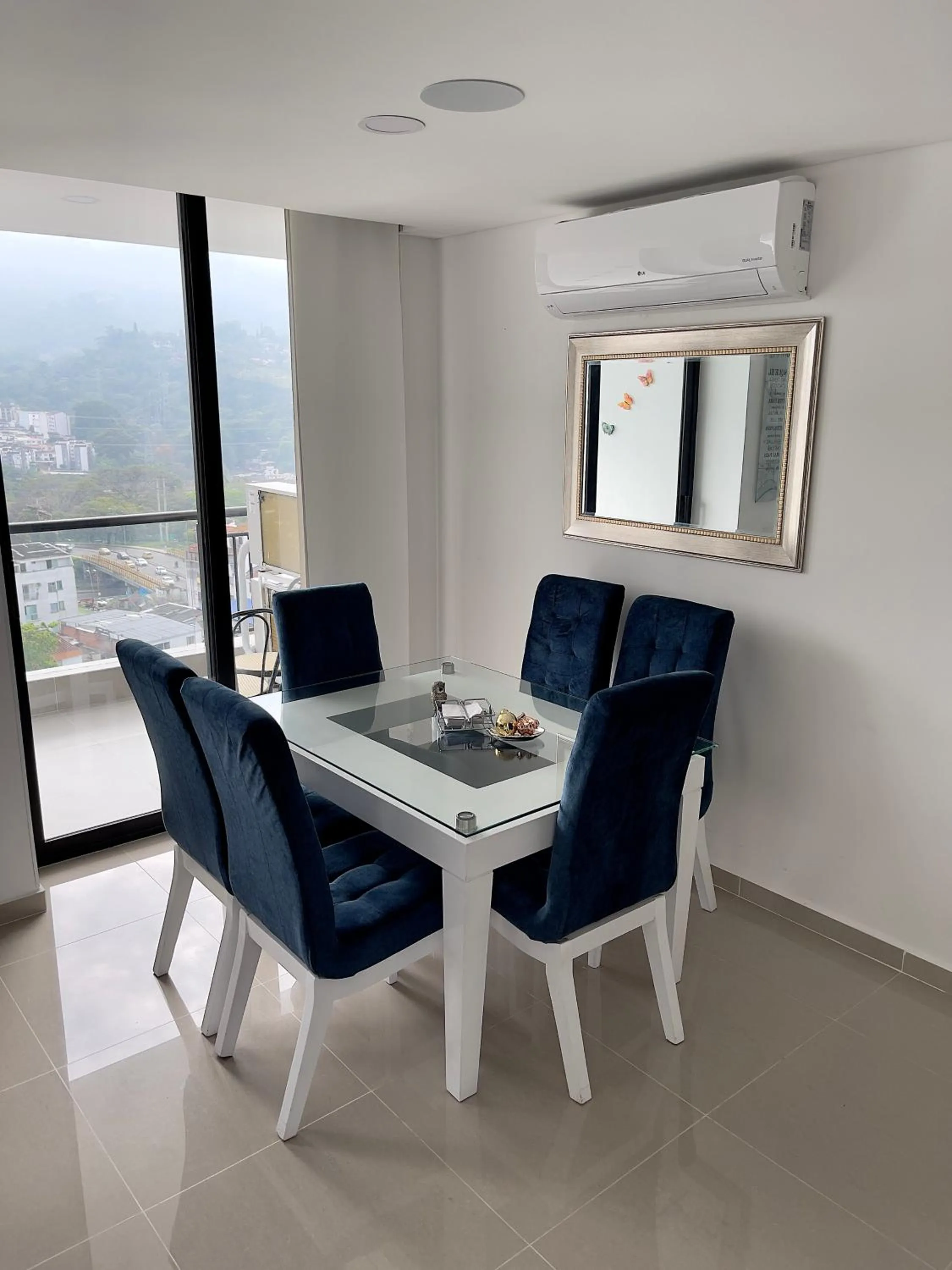 Dining area in Moderno y cómodo apartamento en Puerta del Sol