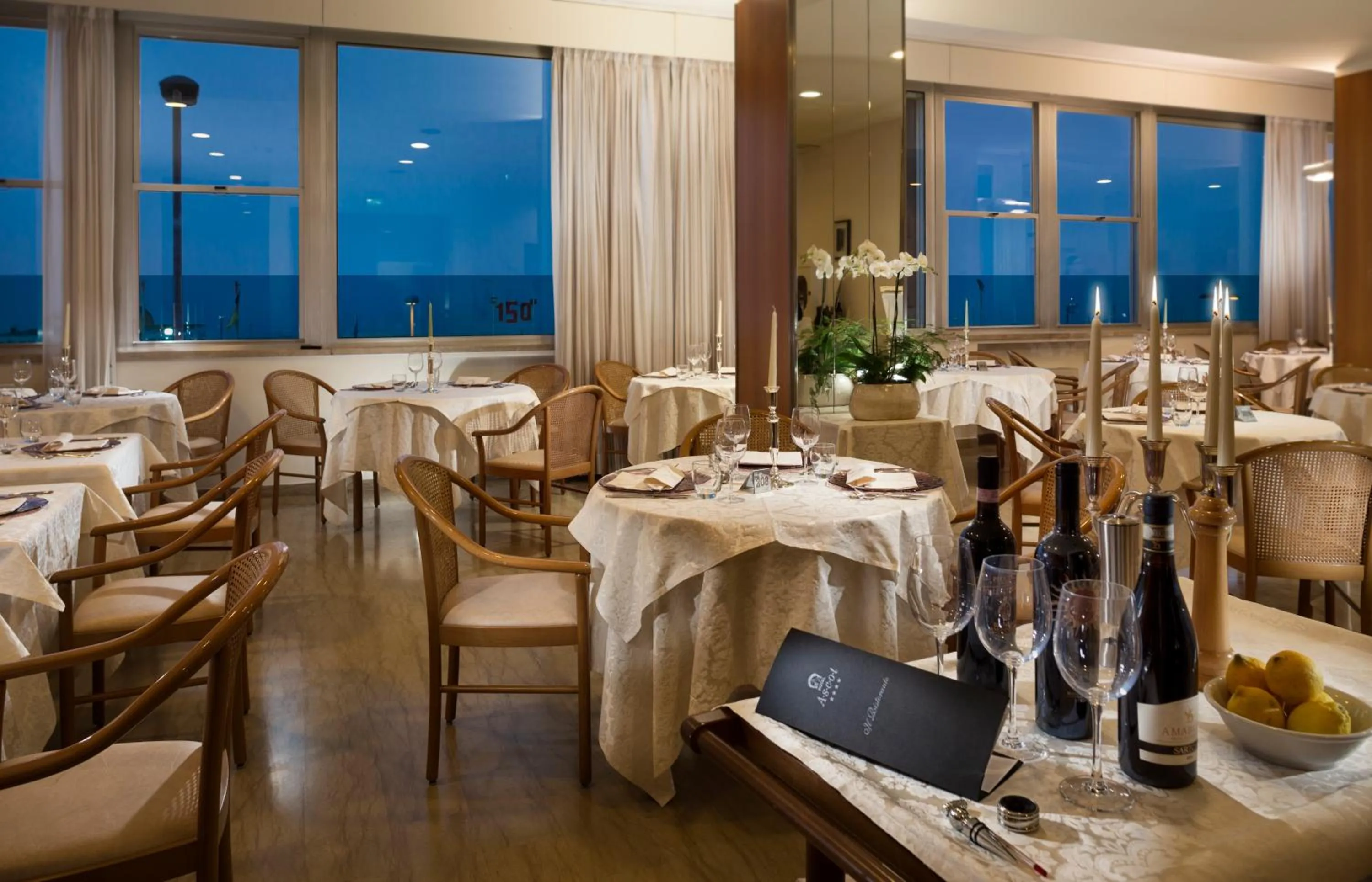 Restaurant/places to eat in Hotel Ascot & Spa