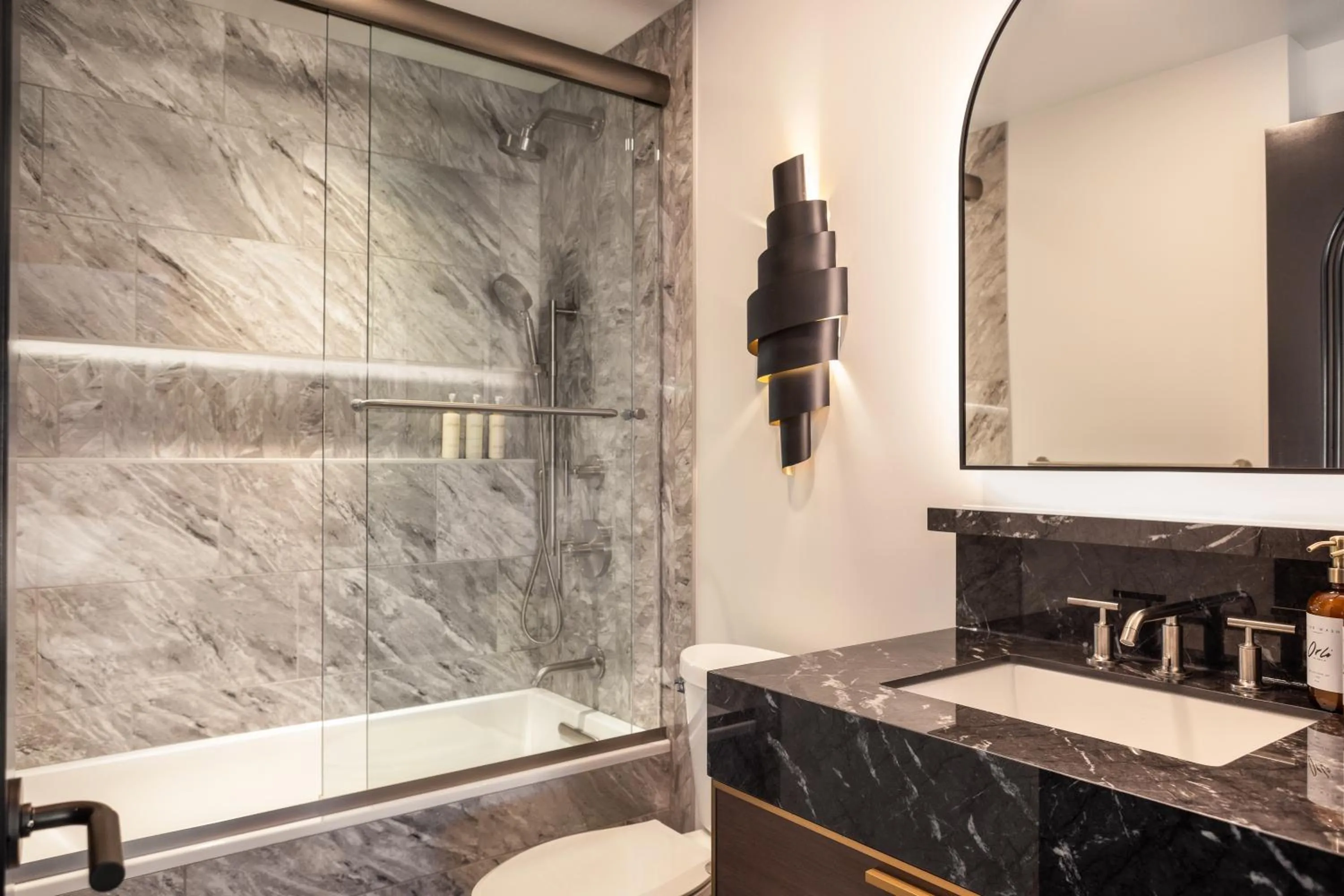 Shower in Orli La Jolla