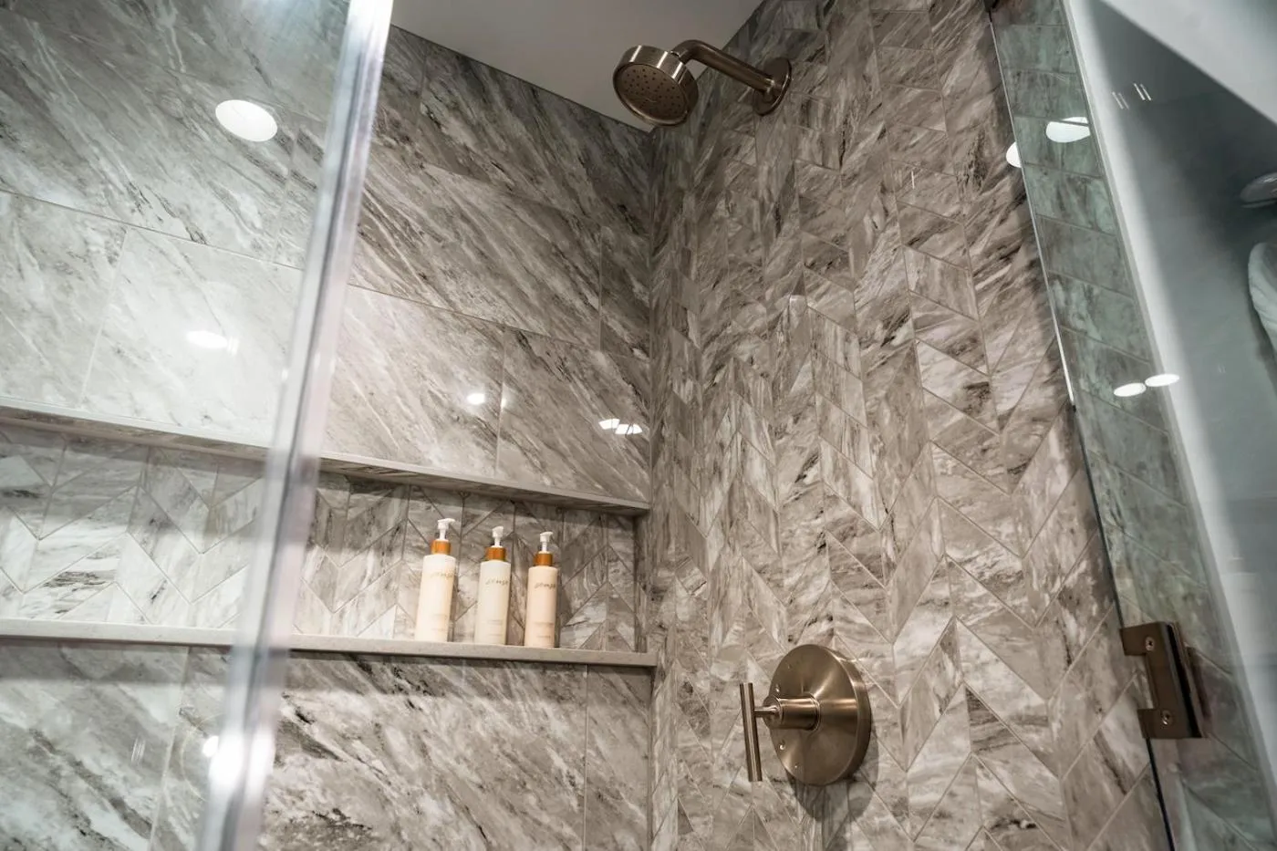 Shower in Orli La Jolla