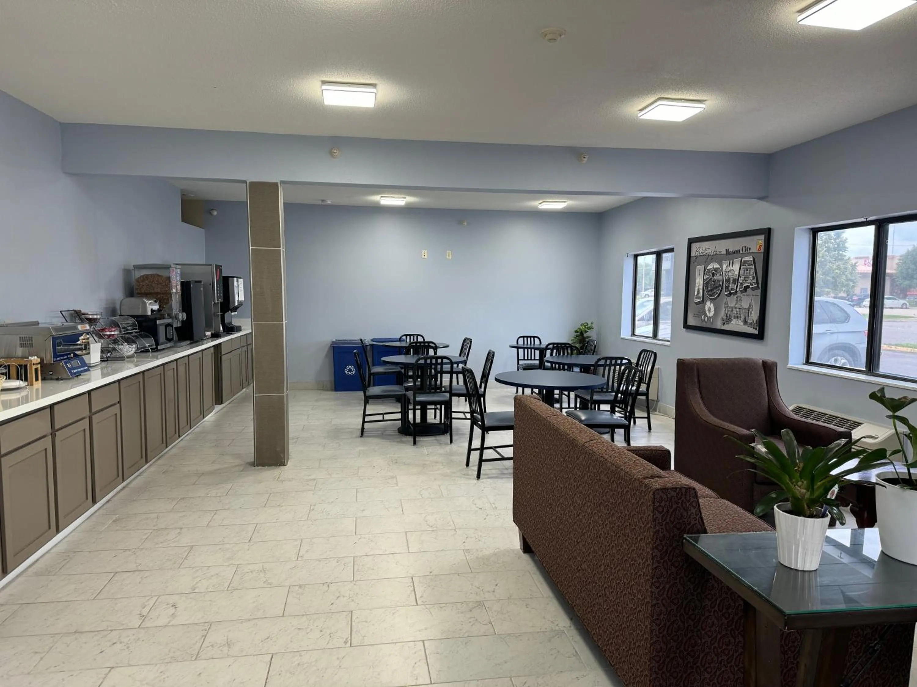 Super 8 by Wyndham Mason City