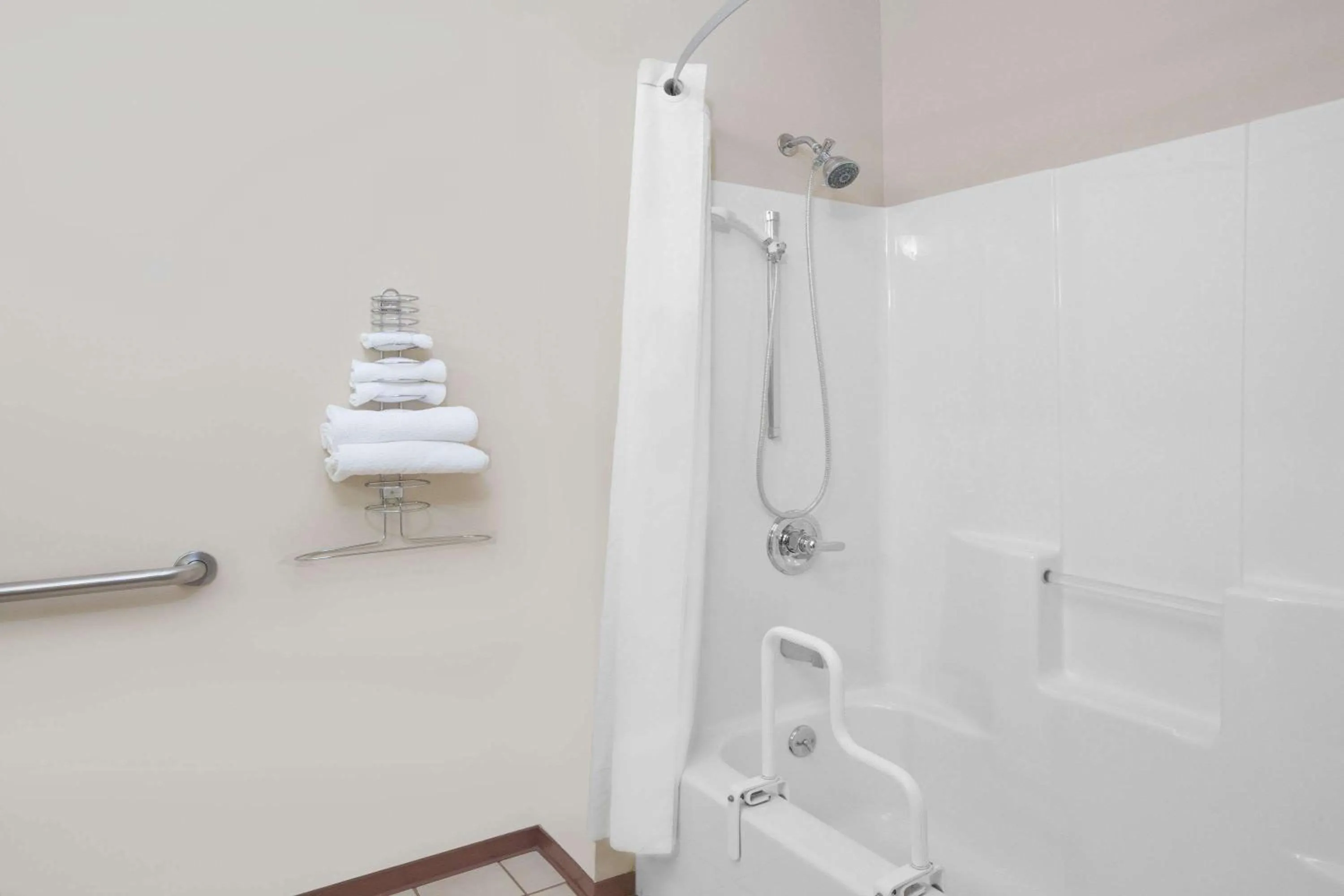 Bathroom in Super 8 by Wyndham Mason City