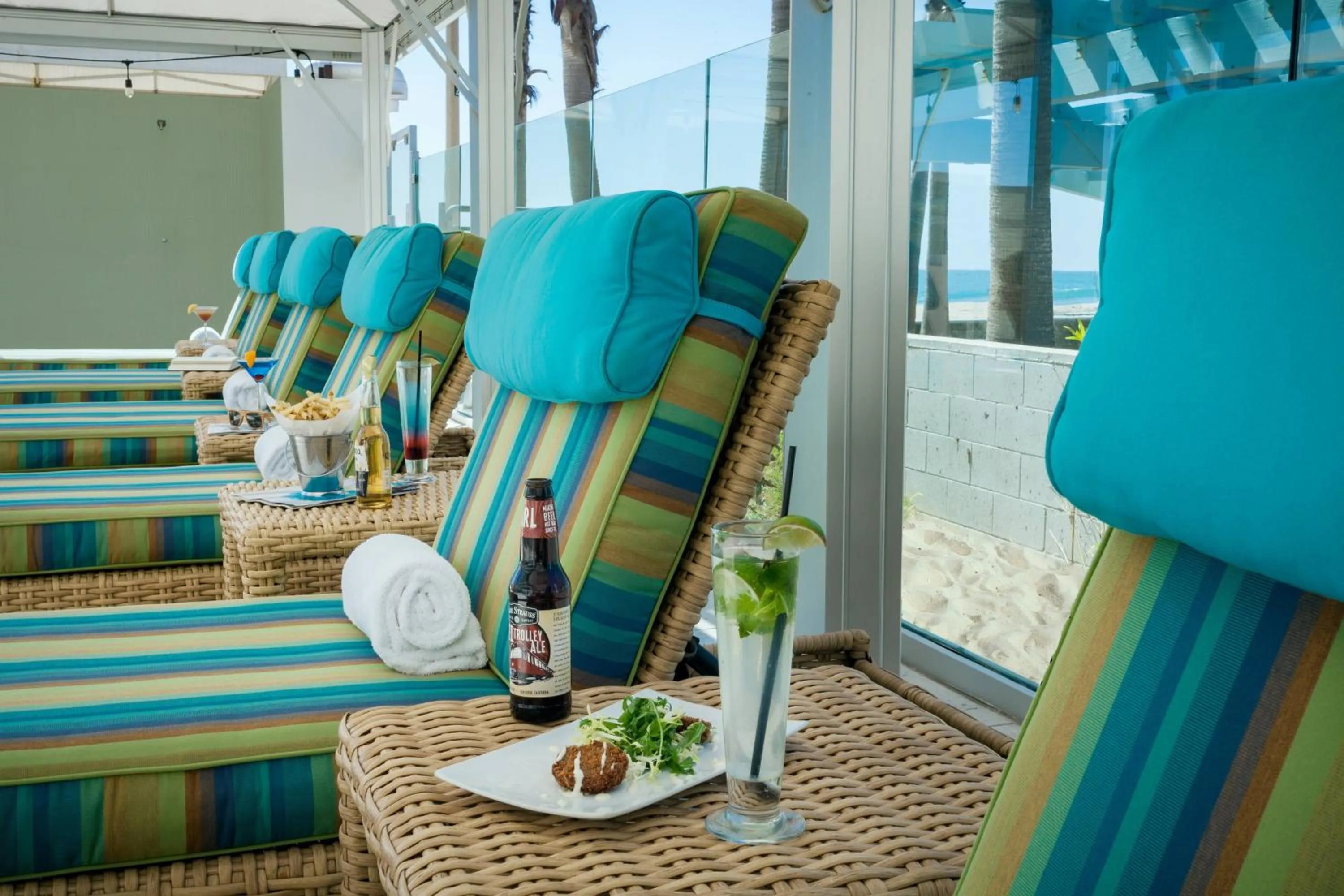 Swimming pool in Pier South Resort, Autograph Collection