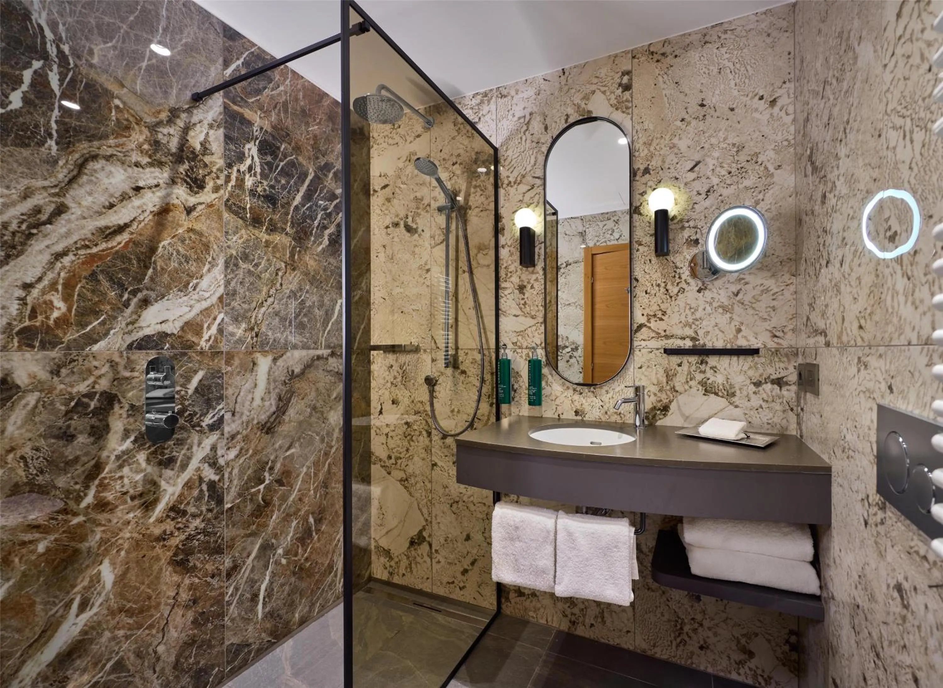 Bathroom in Hilton Milan