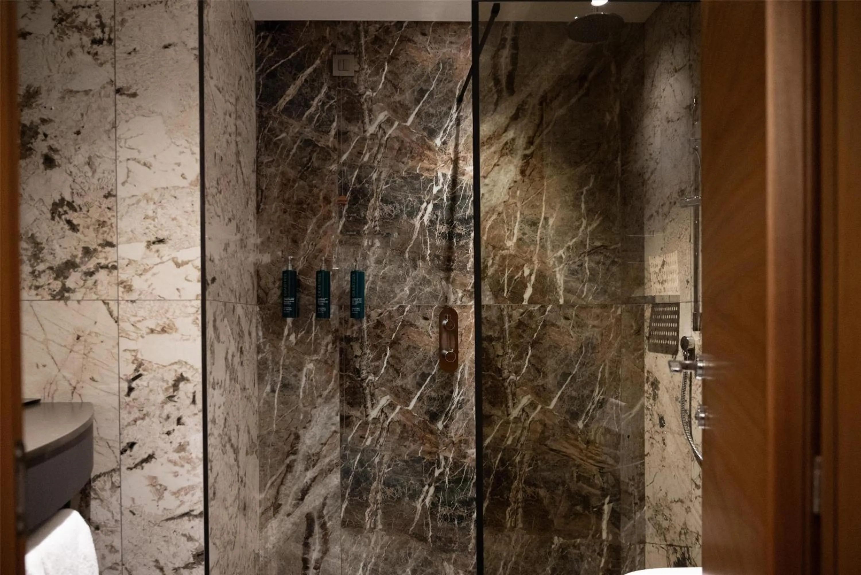 Bathroom in Hilton Milan