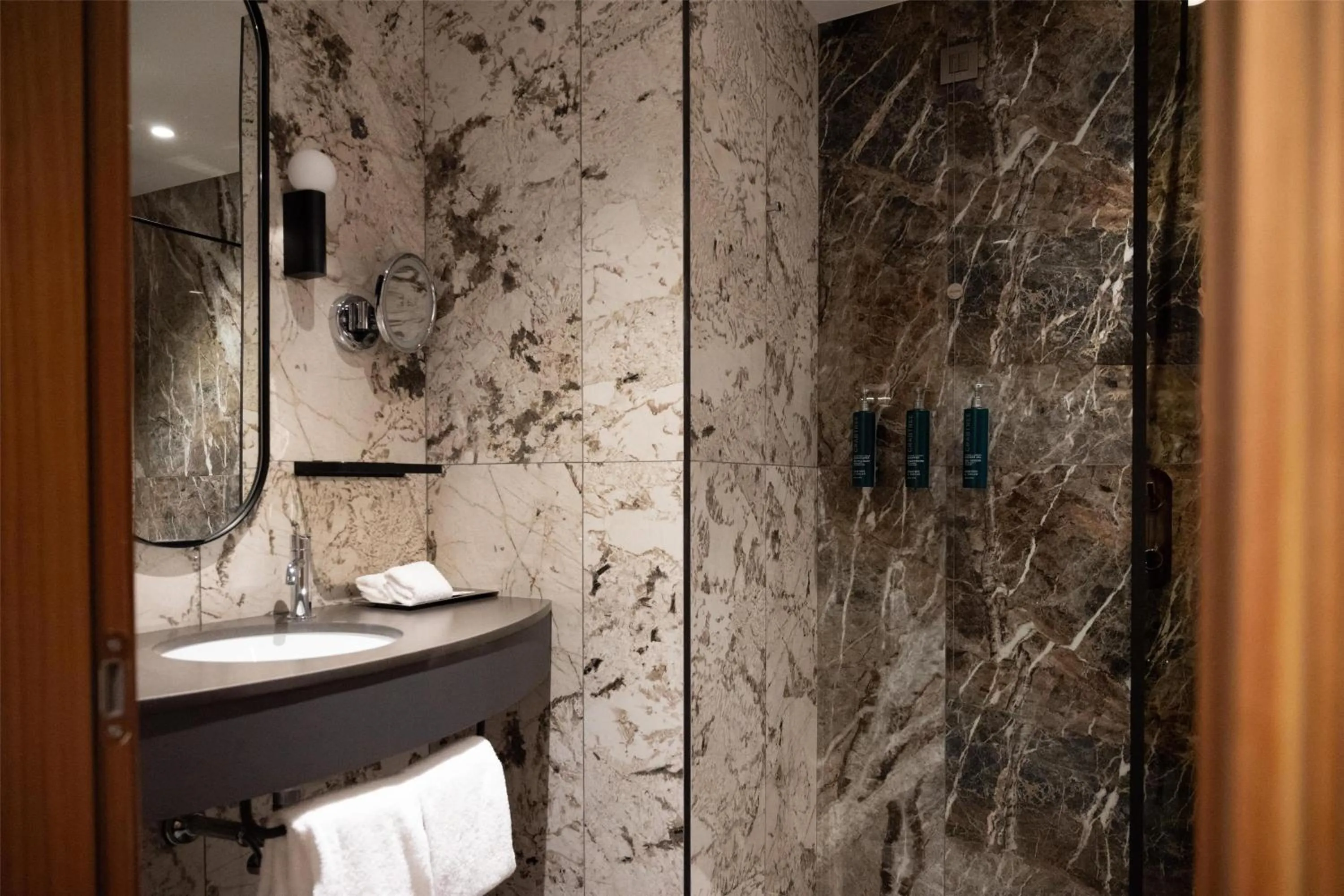 Bathroom in Hilton Milan