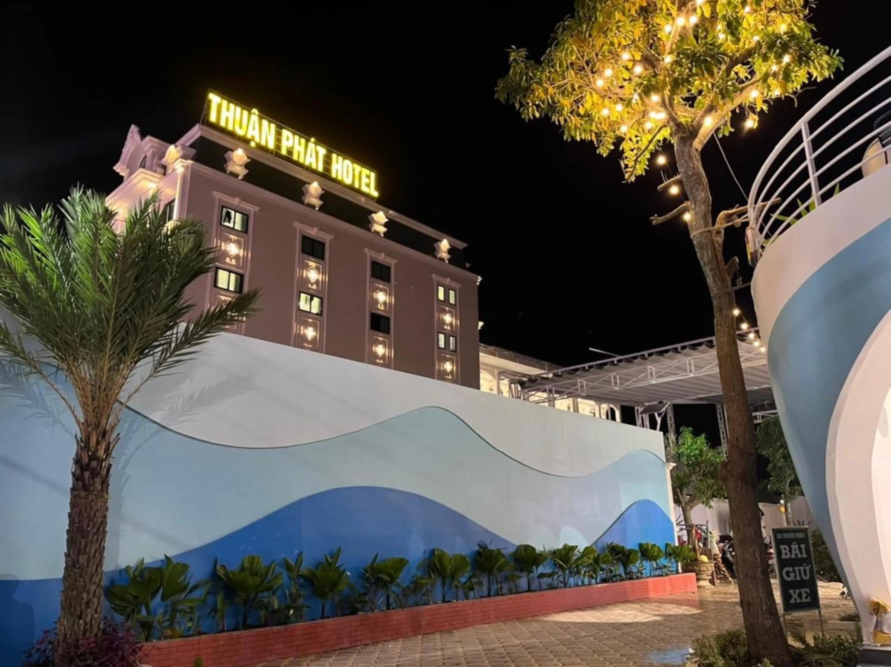 Property building in Thuận Phát Hotel