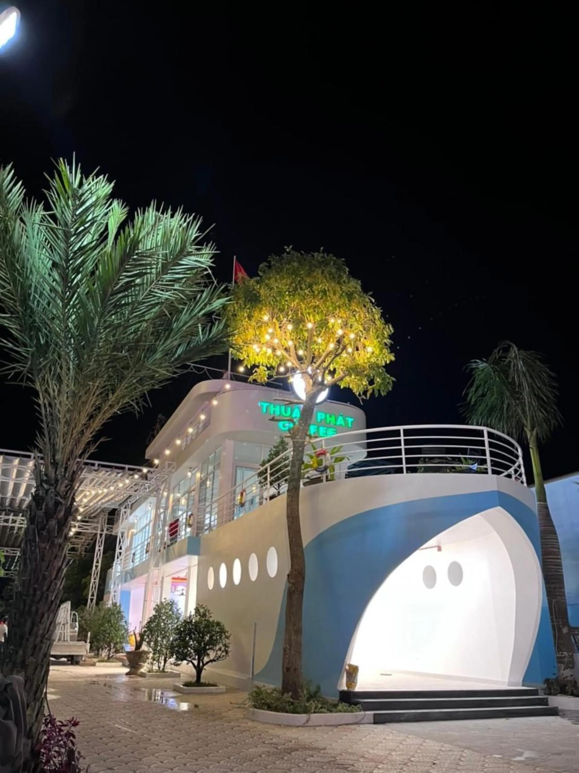 Restaurant/places to eat in Thuận Phát Hotel