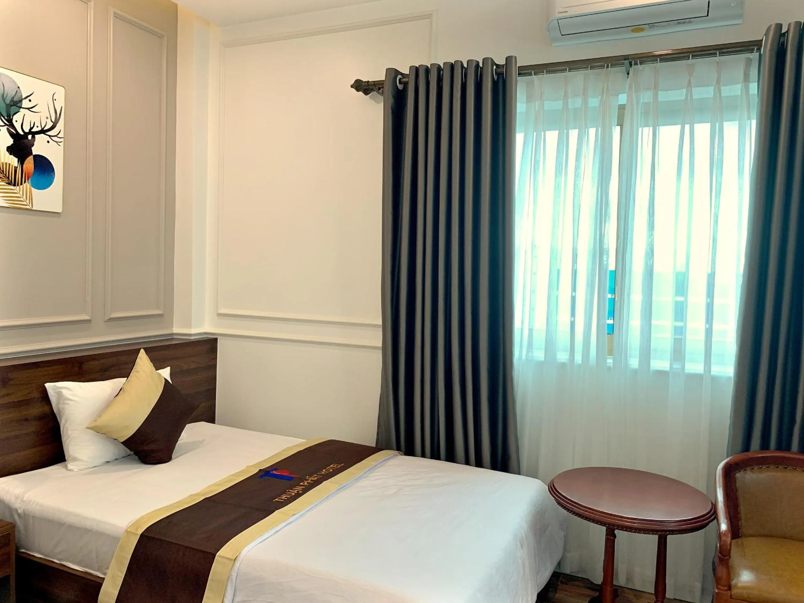 Bedroom, Bed in Thuận Phát Hotel