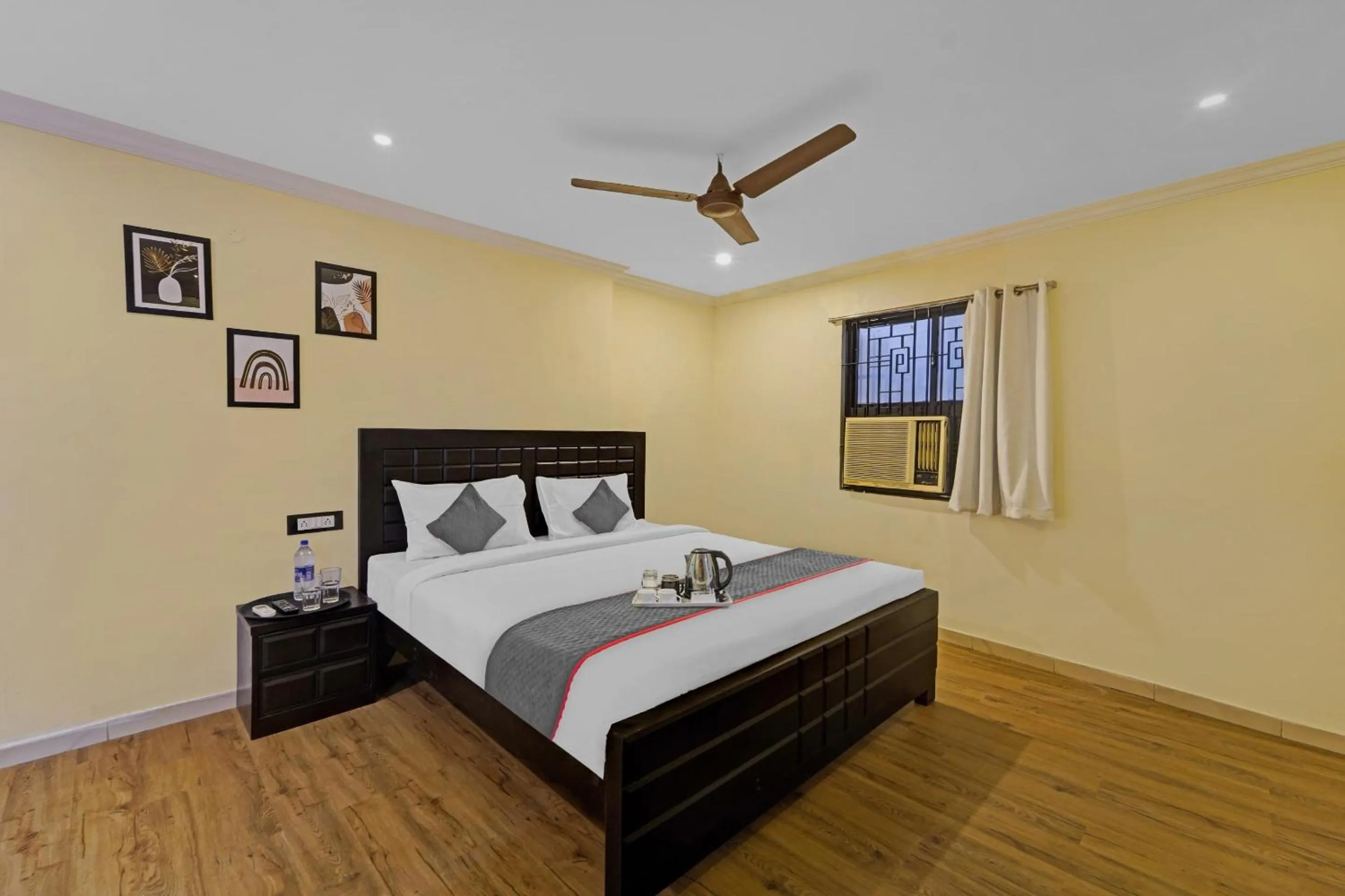 Bedroom, Bed in Townhouse Fantasea Hotels Near OMR