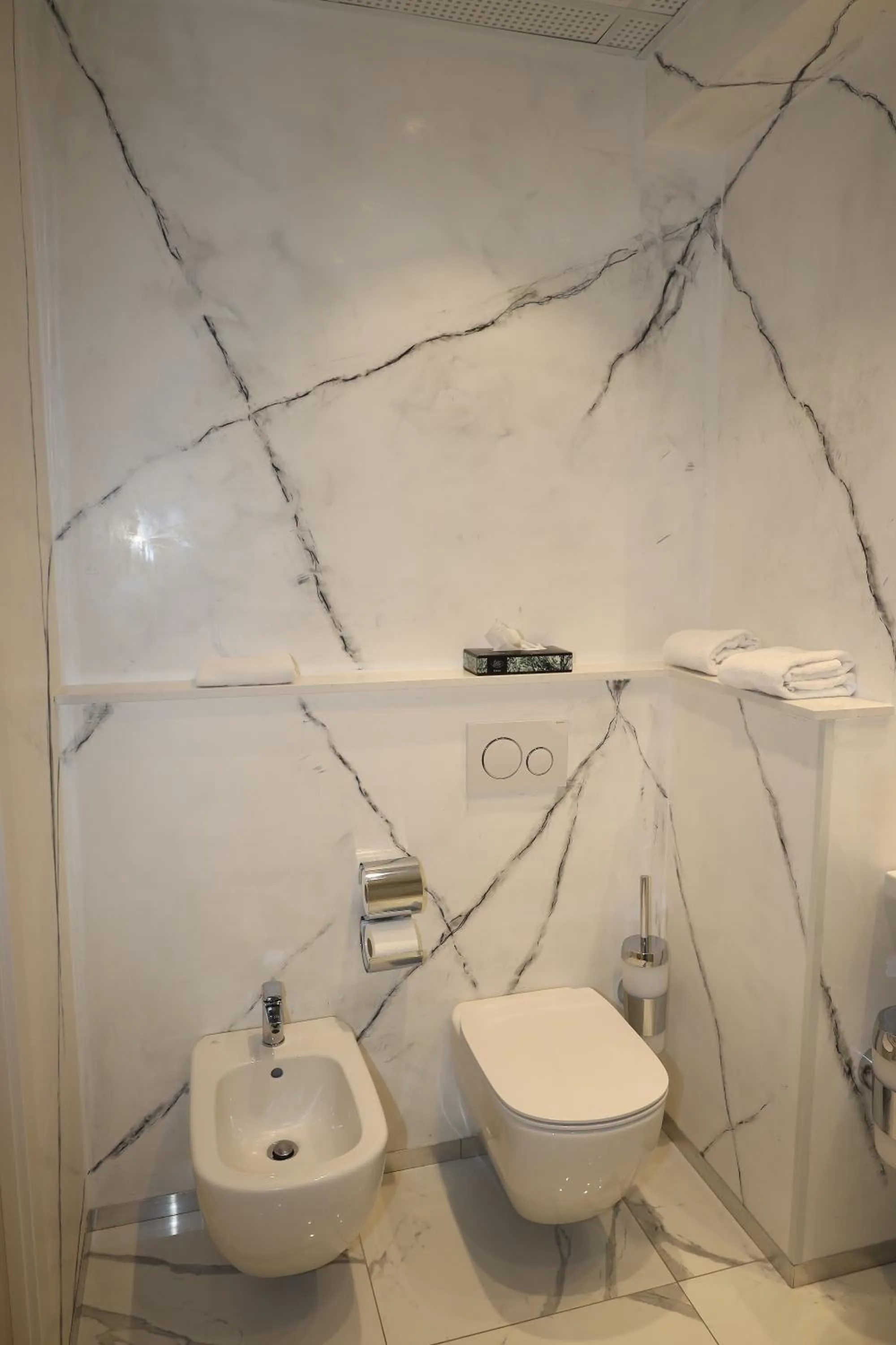 Shower in Hotel Ristorante Continental