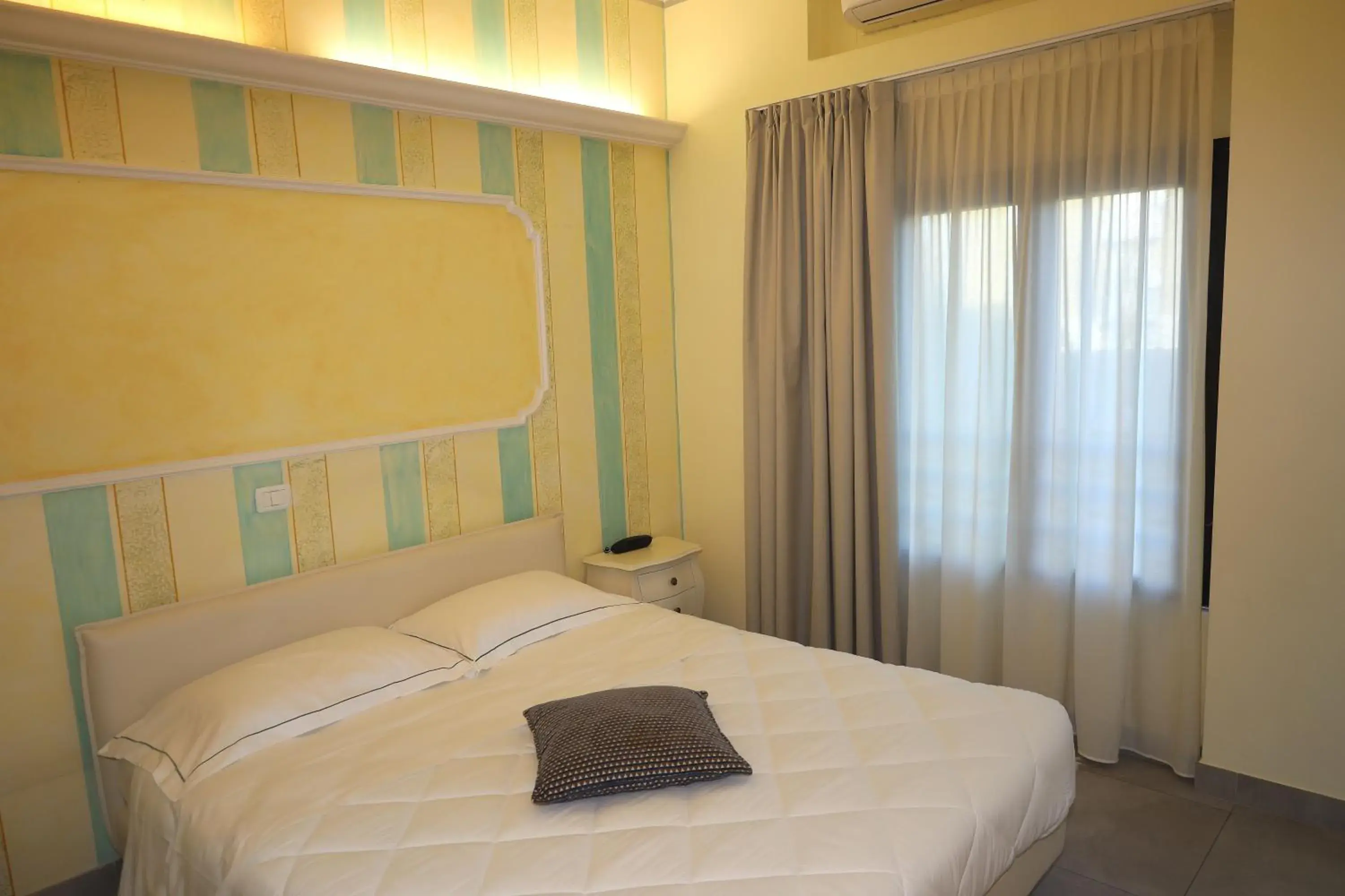 Double Room in Hotel Ristorante Continental Double Room in Hotel Ristorante Continental