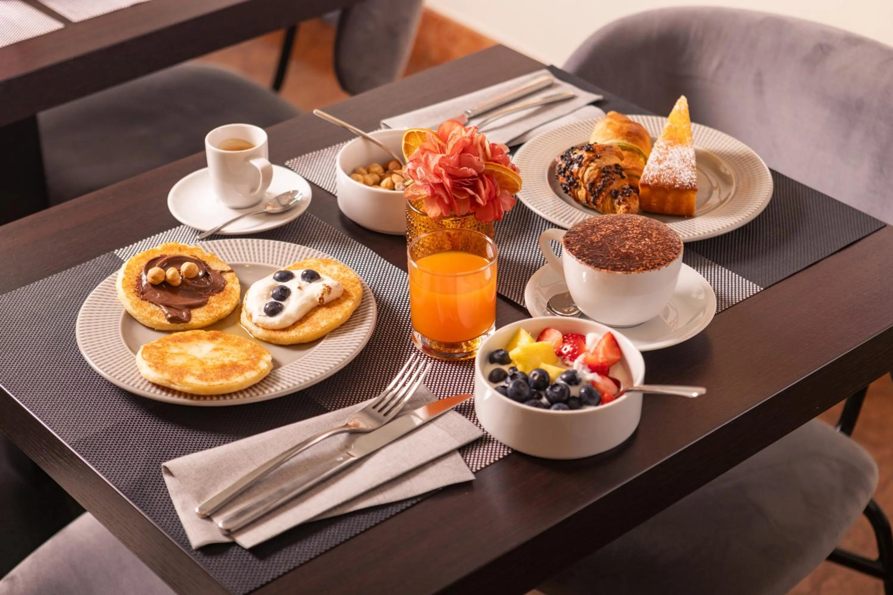 Food and drinks in Hotel Royal Falcone