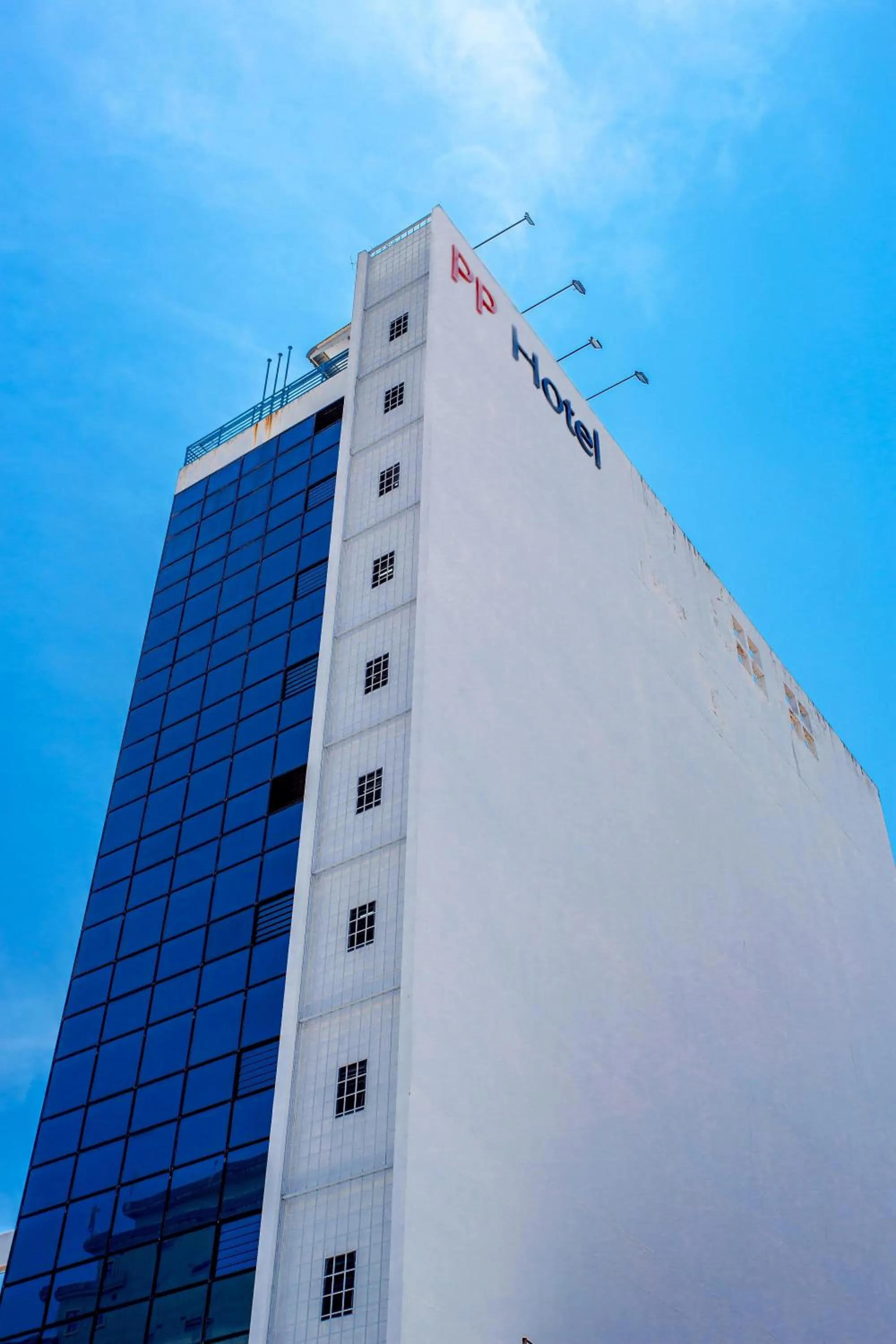 Property building in PP Hotel by Moxy