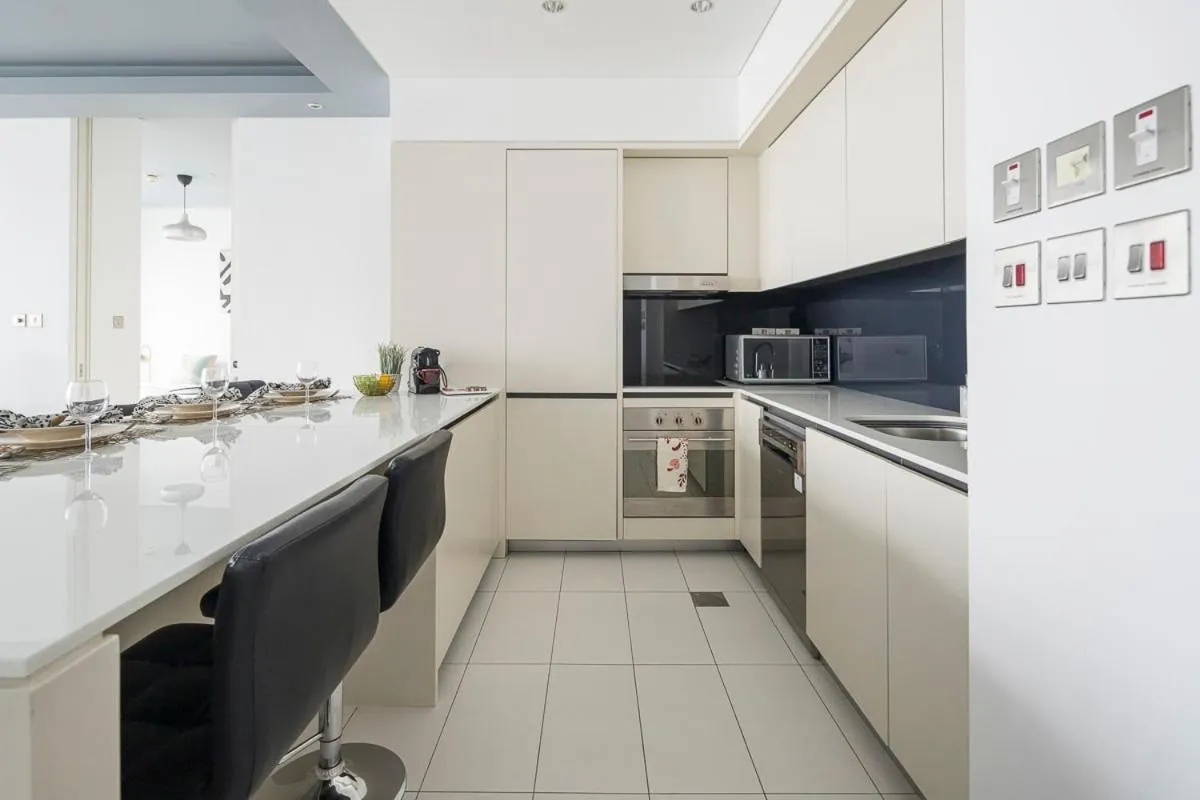 Frank Porter - Index Tower