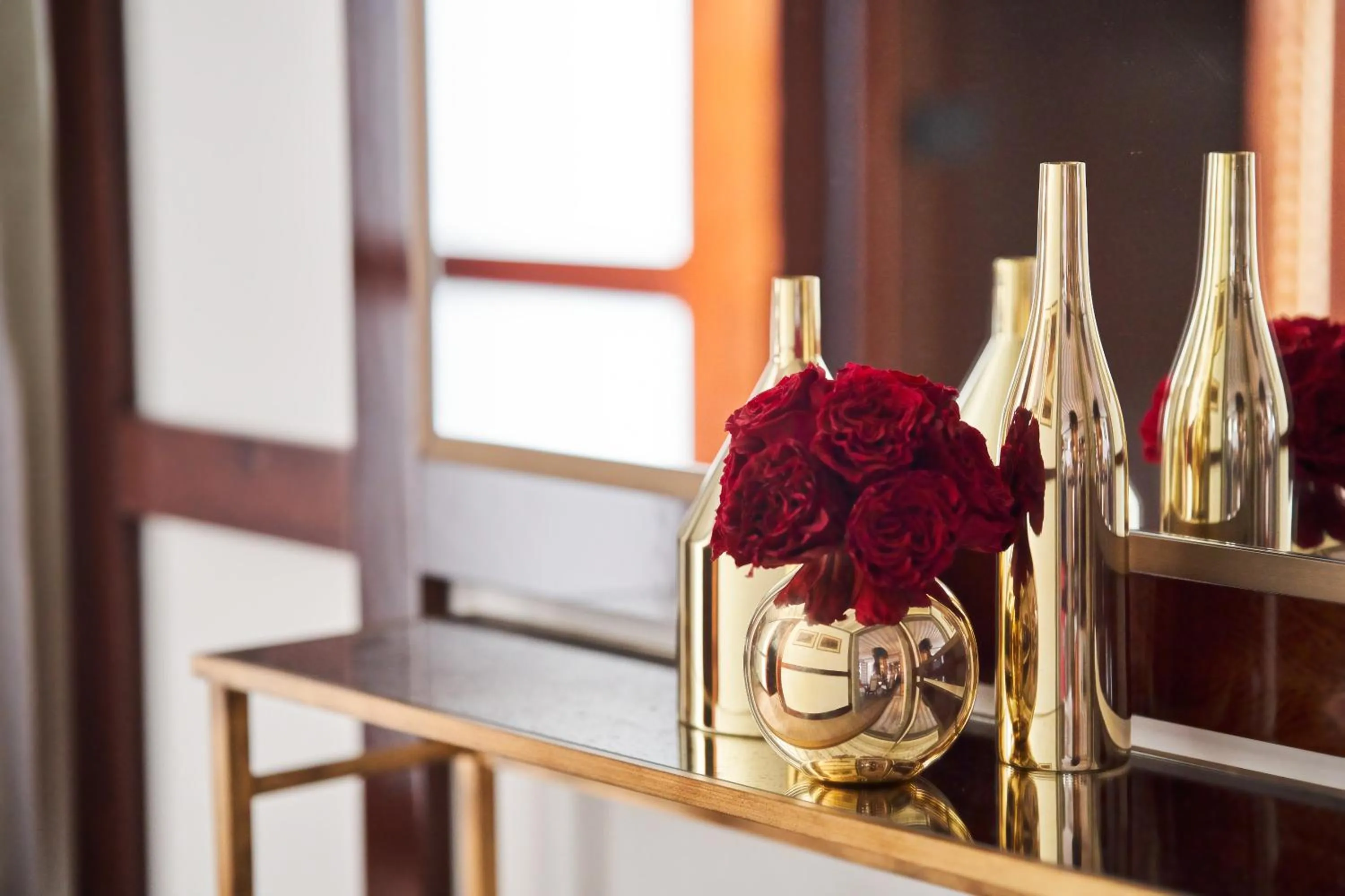 Decorative detail in Portrait Milano - Lungarno Collection