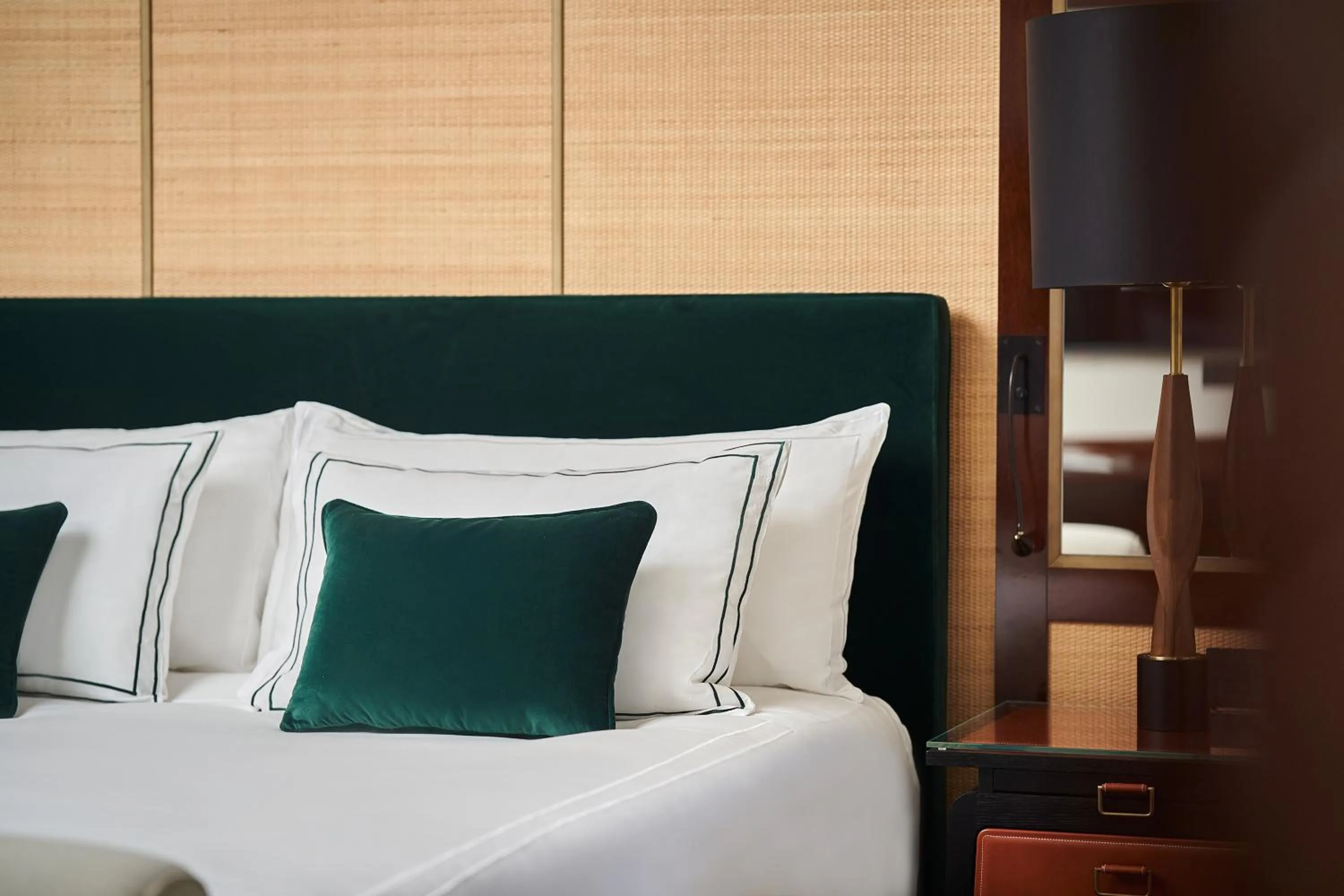 Bed in Portrait Milano - Lungarno Collection