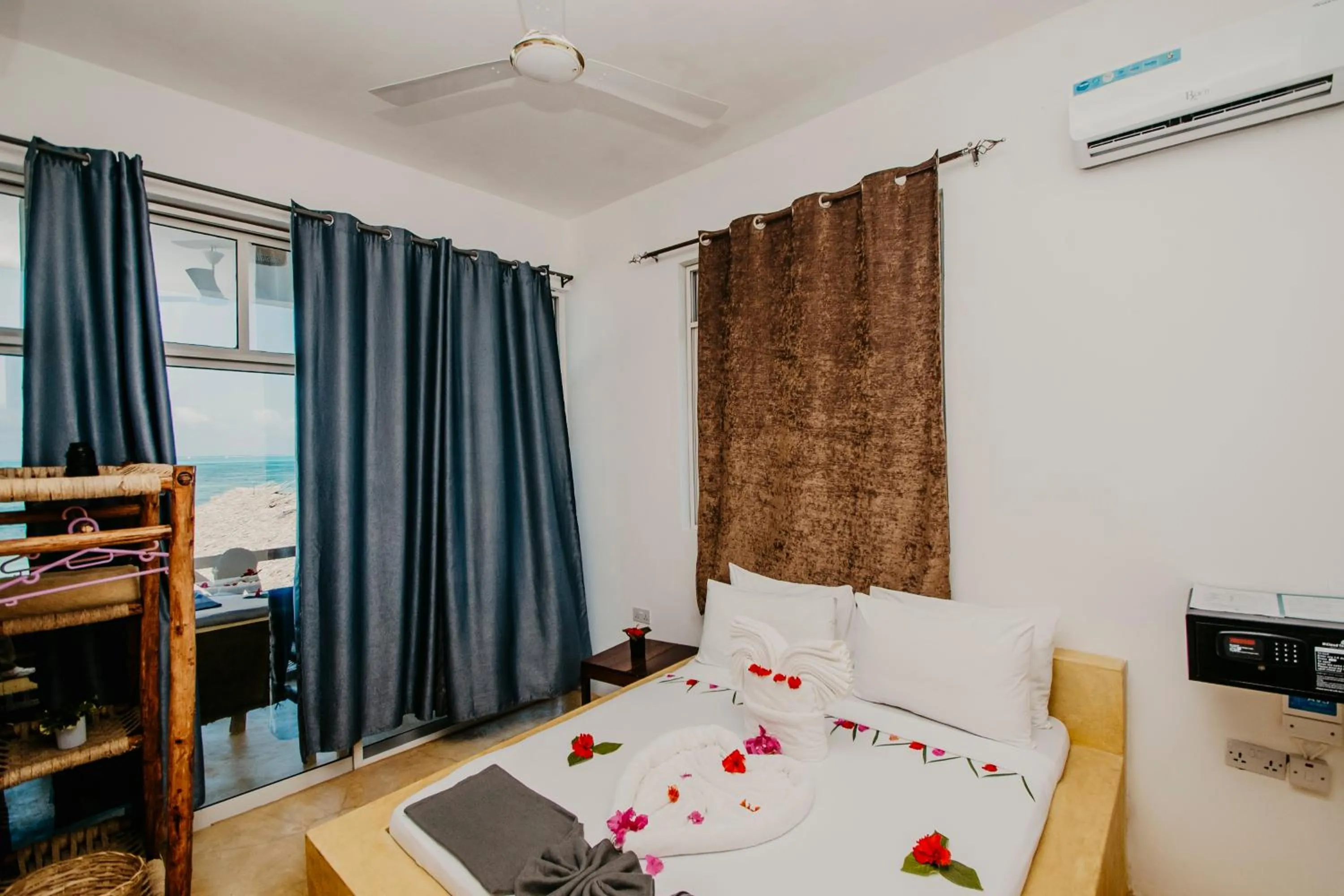 Bed in Equalia Rose Hotel