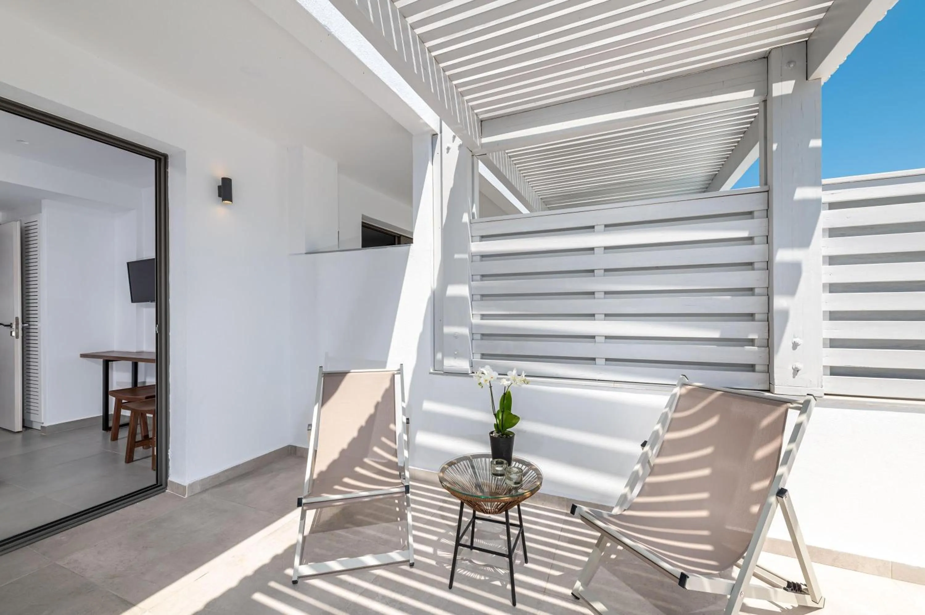 Balcony/Terrace in Kellys Luxury Apartments