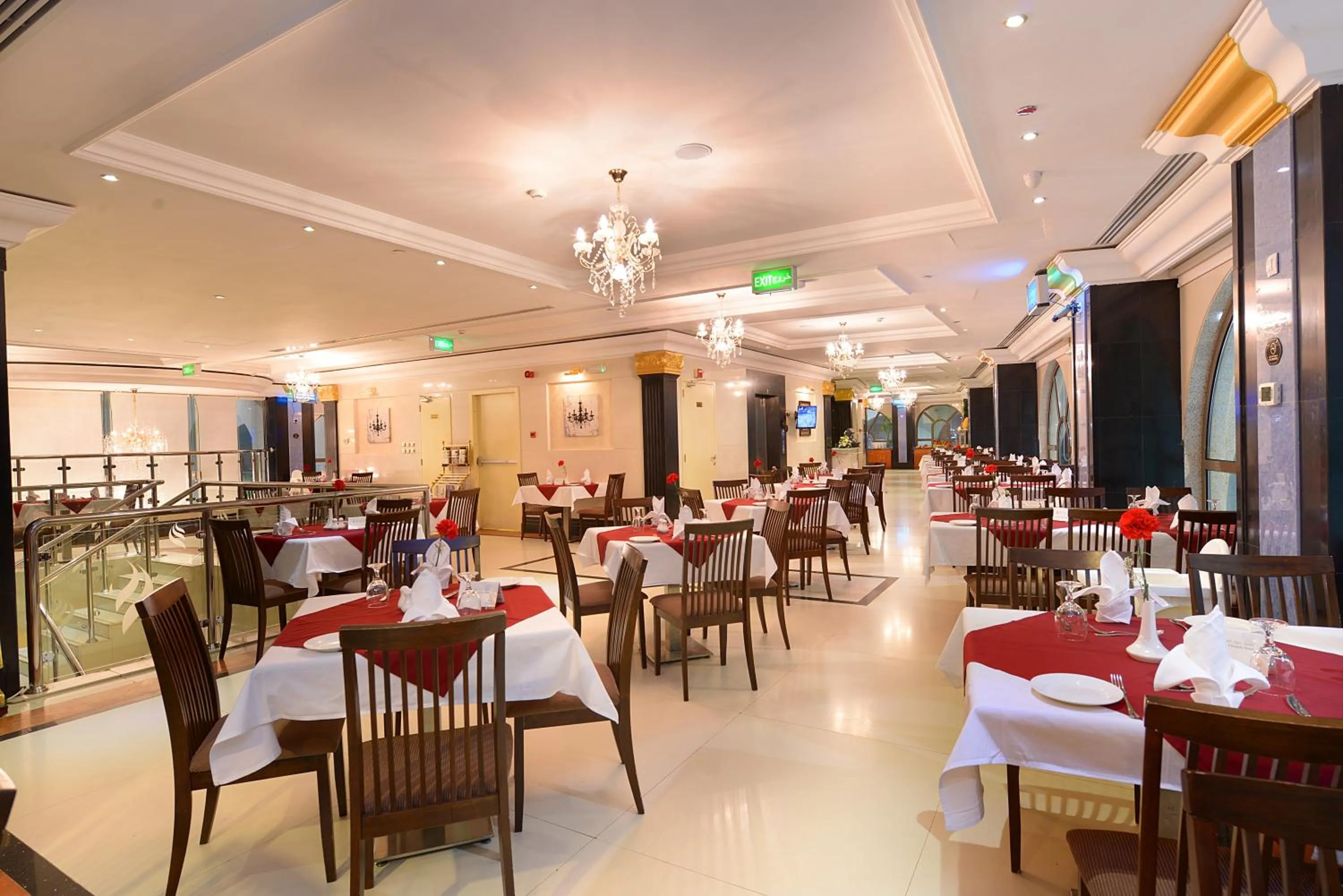 Restaurant/places to eat in Deyar Al Eiman Hotel