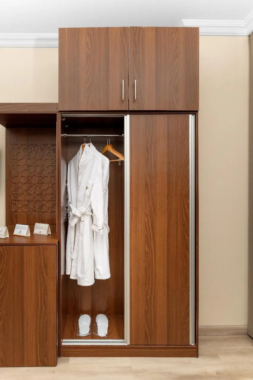 Deyar Al Eiman Hotel