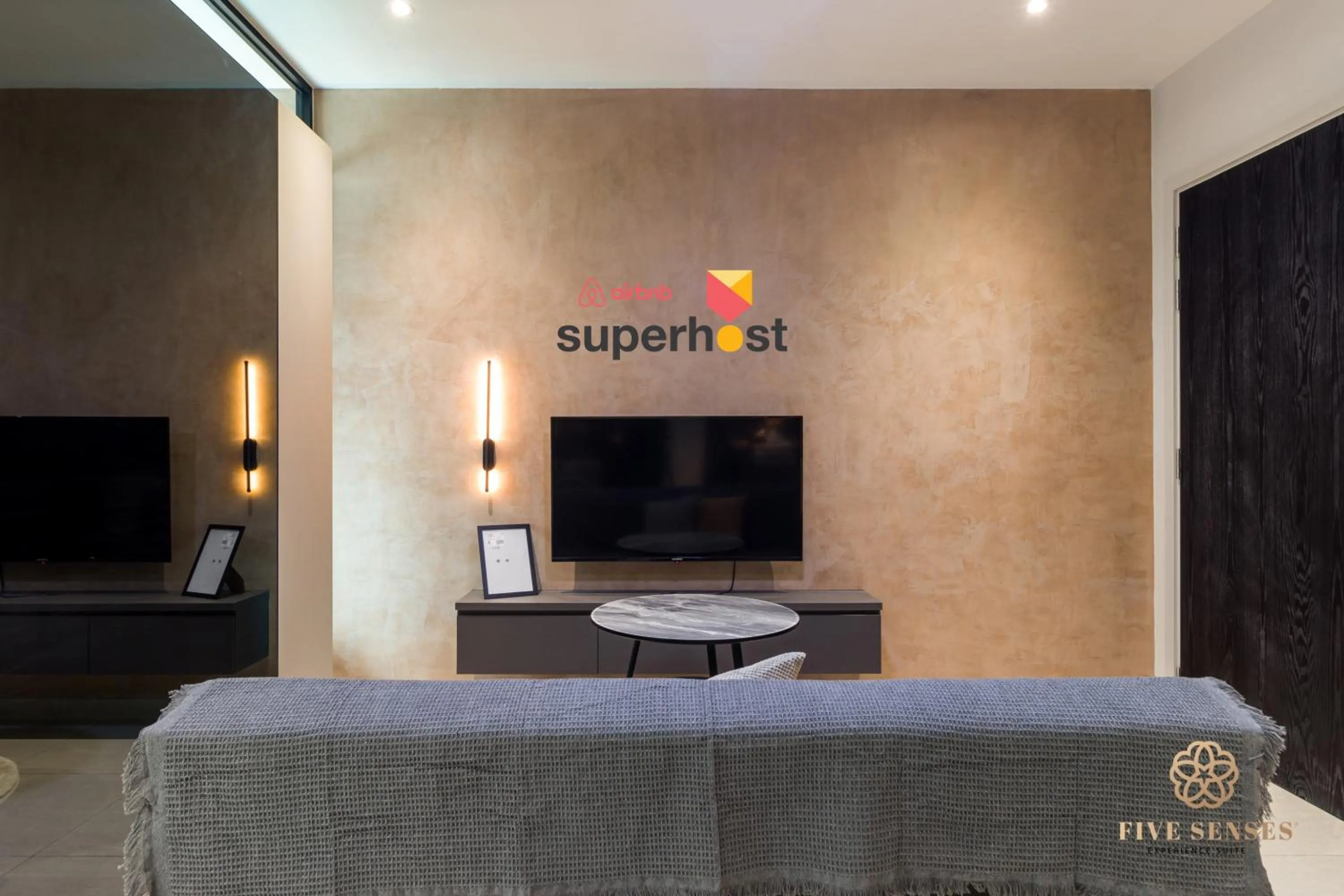 TV and multimedia in Datum Jelatek Sky Residence KLCC, Five Senses