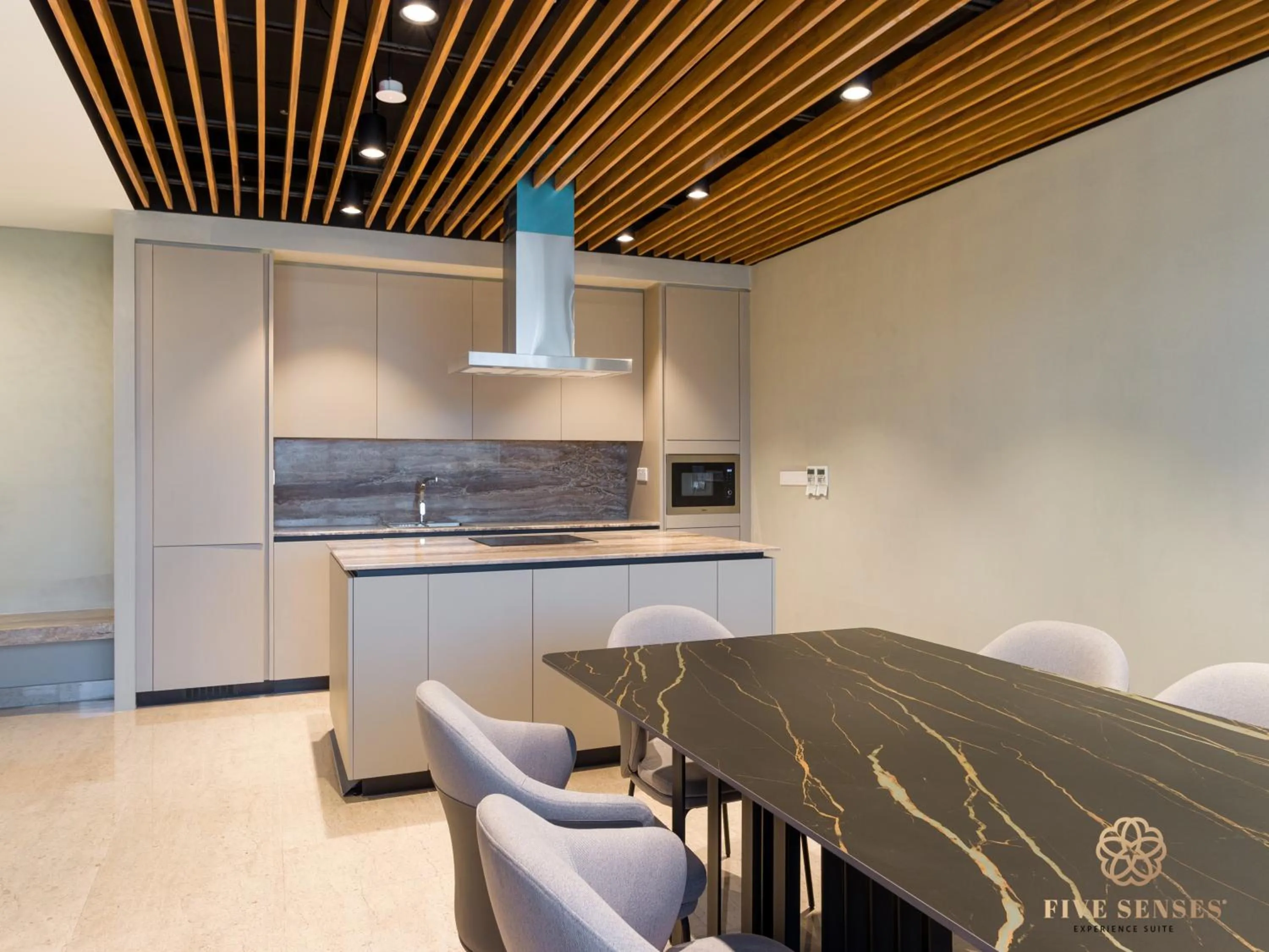 Area and facilities in Datum Jelatek Sky Residence KLCC, Five Senses