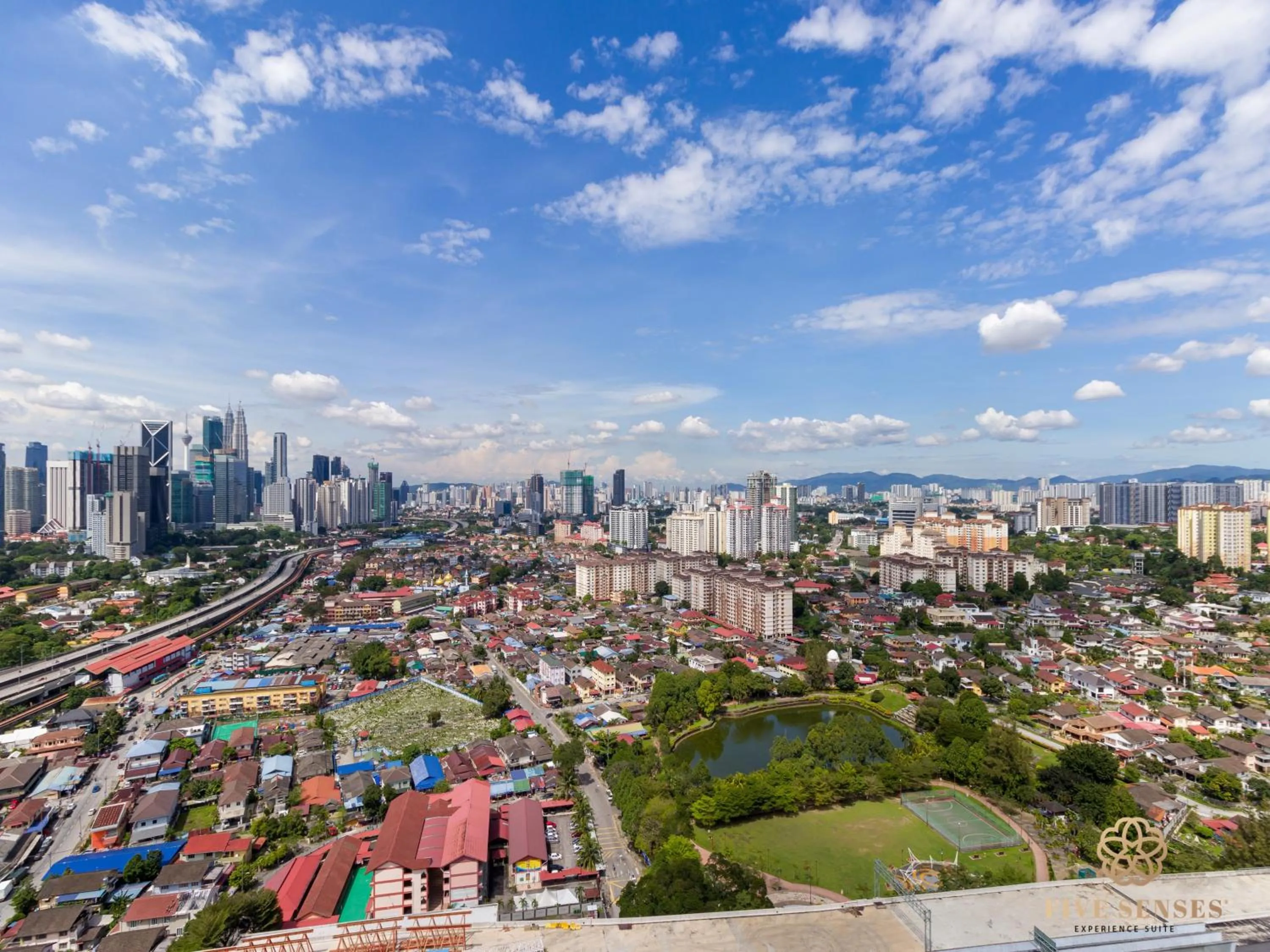City view in Datum Jelatek Sky Residence KLCC, Five Senses