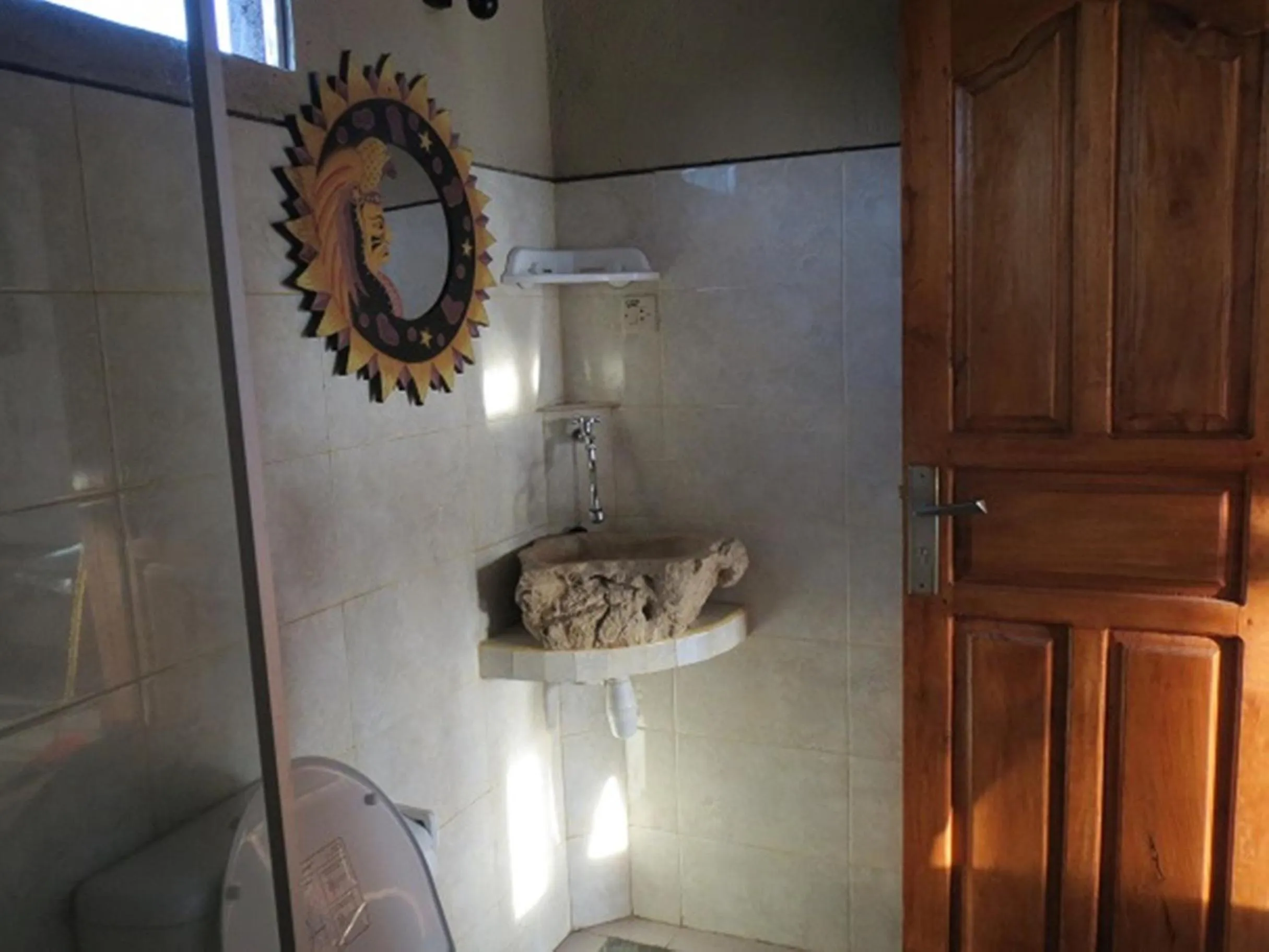 Bathroom in Bali Sari Homestay