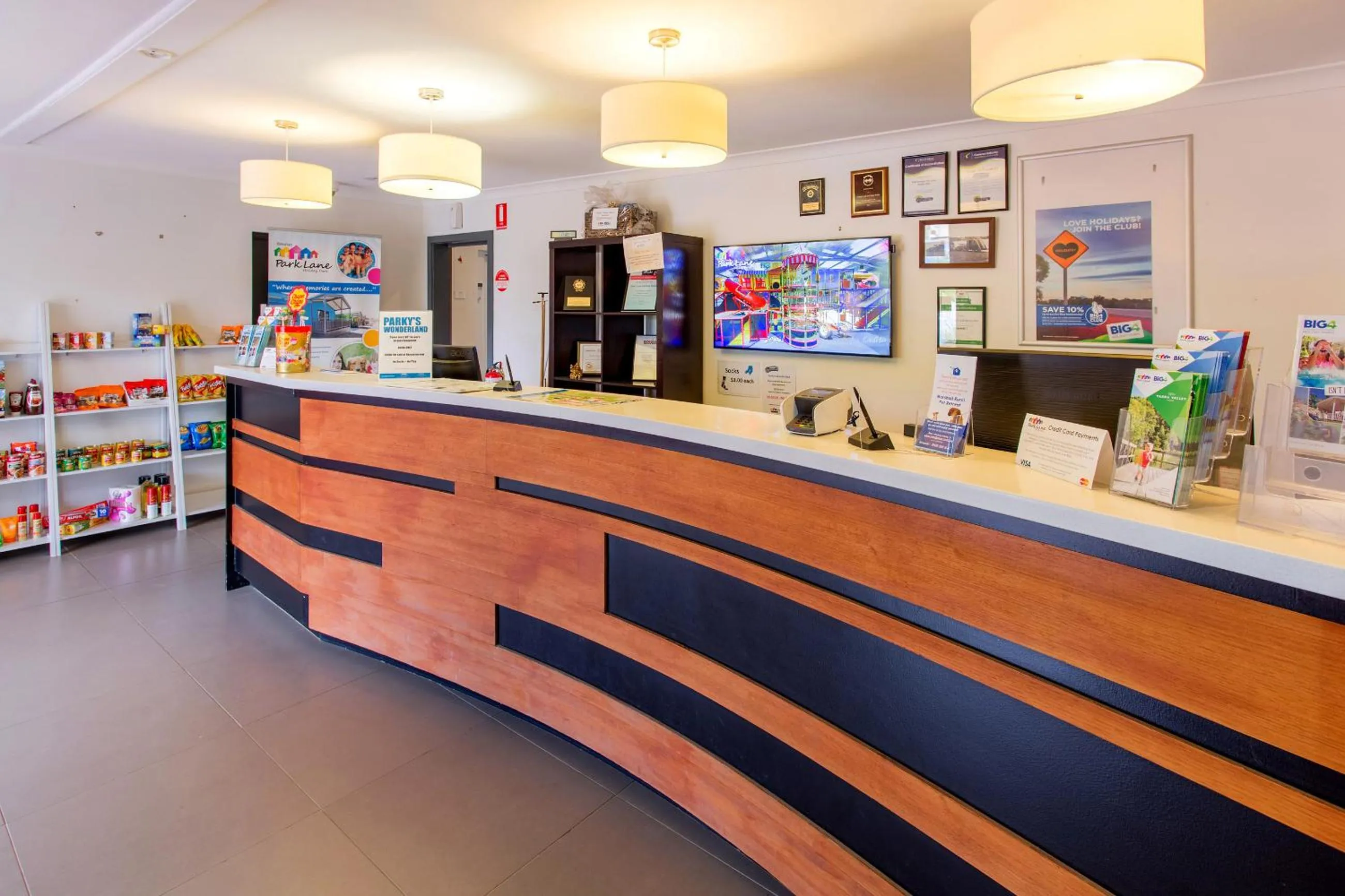 Lobby or reception in BIG4 Bendigo Park Lane Holiday Park