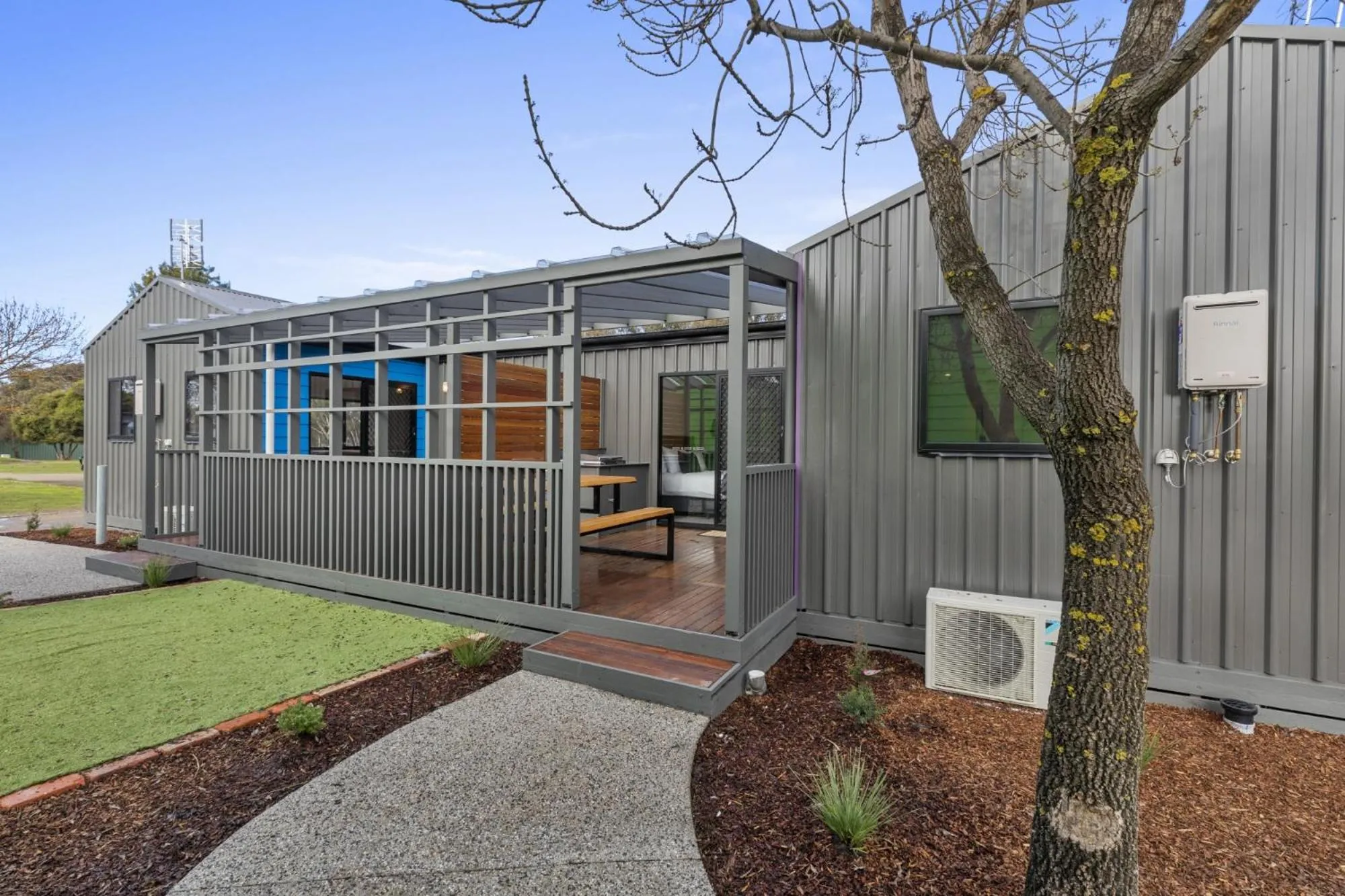 Property building in BIG4 Bendigo Park Lane Holiday Park