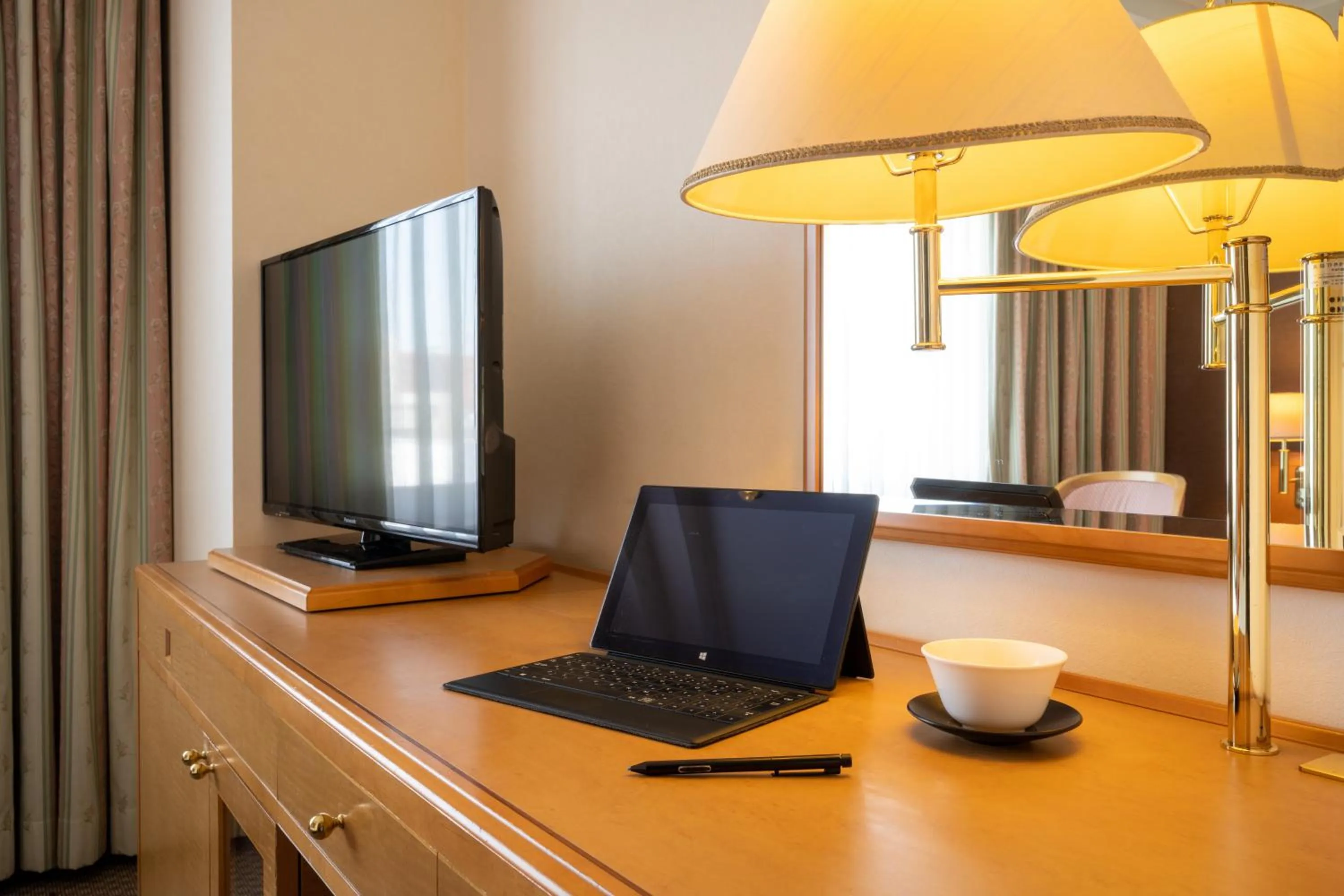 Photo of the whole room in Hotel JAL City Aomori