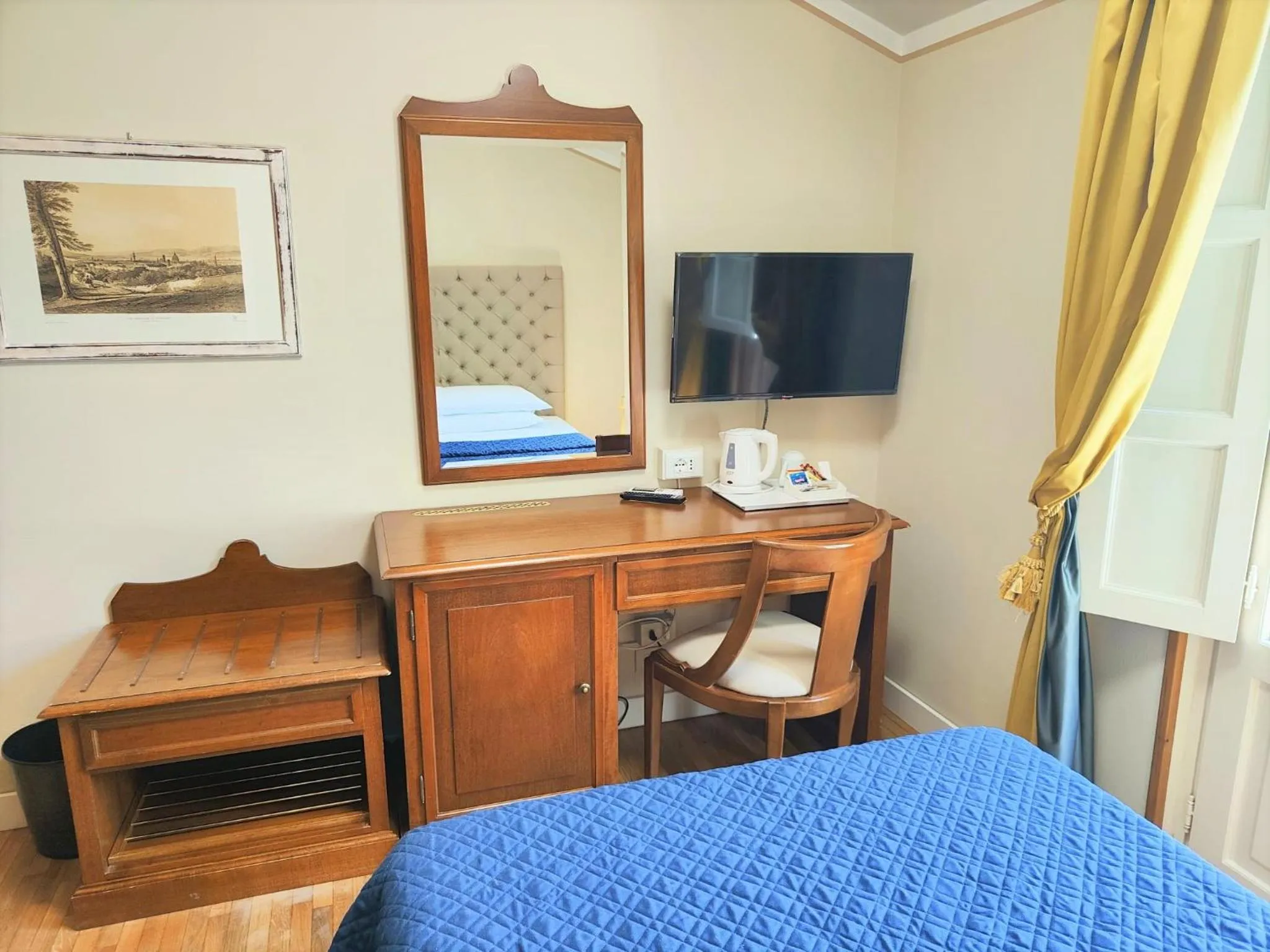 TV and multimedia, Bed in Hotel Europa