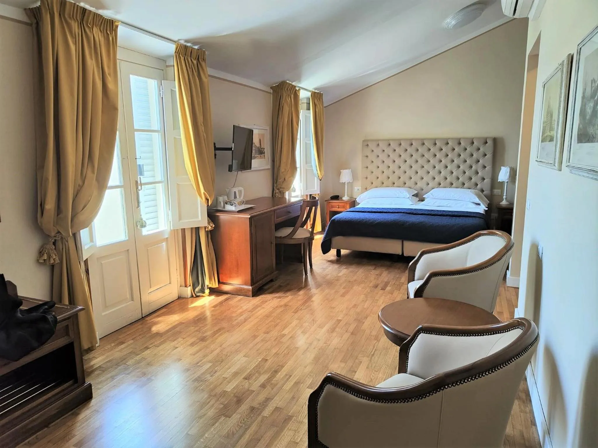 Photo of the whole room, Bed in Hotel Europa