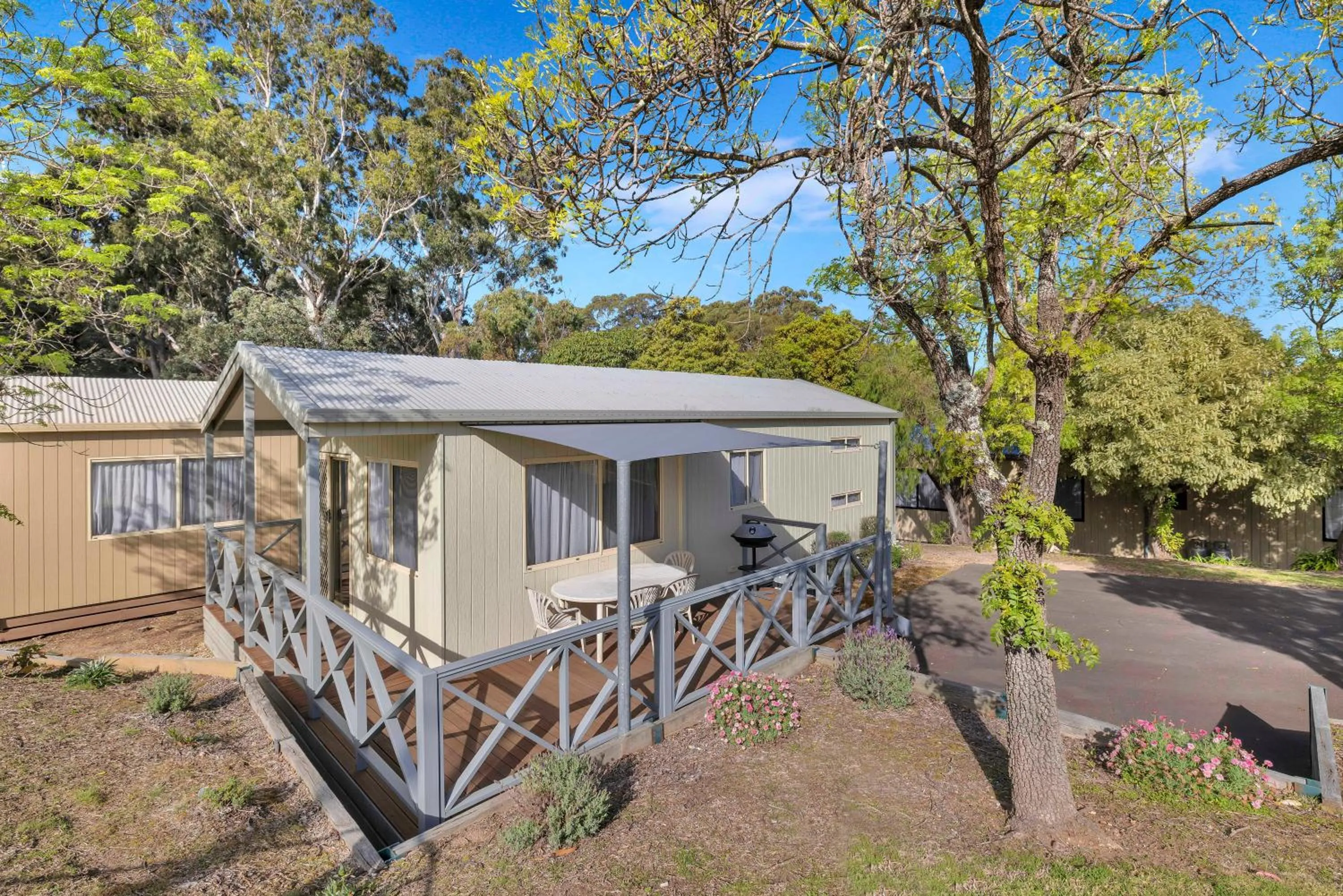 Property building in Metung Holiday Villas