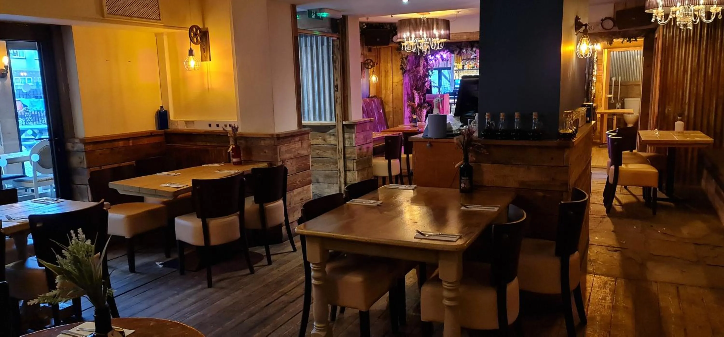Dining area in The Waterside Bar, Rooms & Restaurant