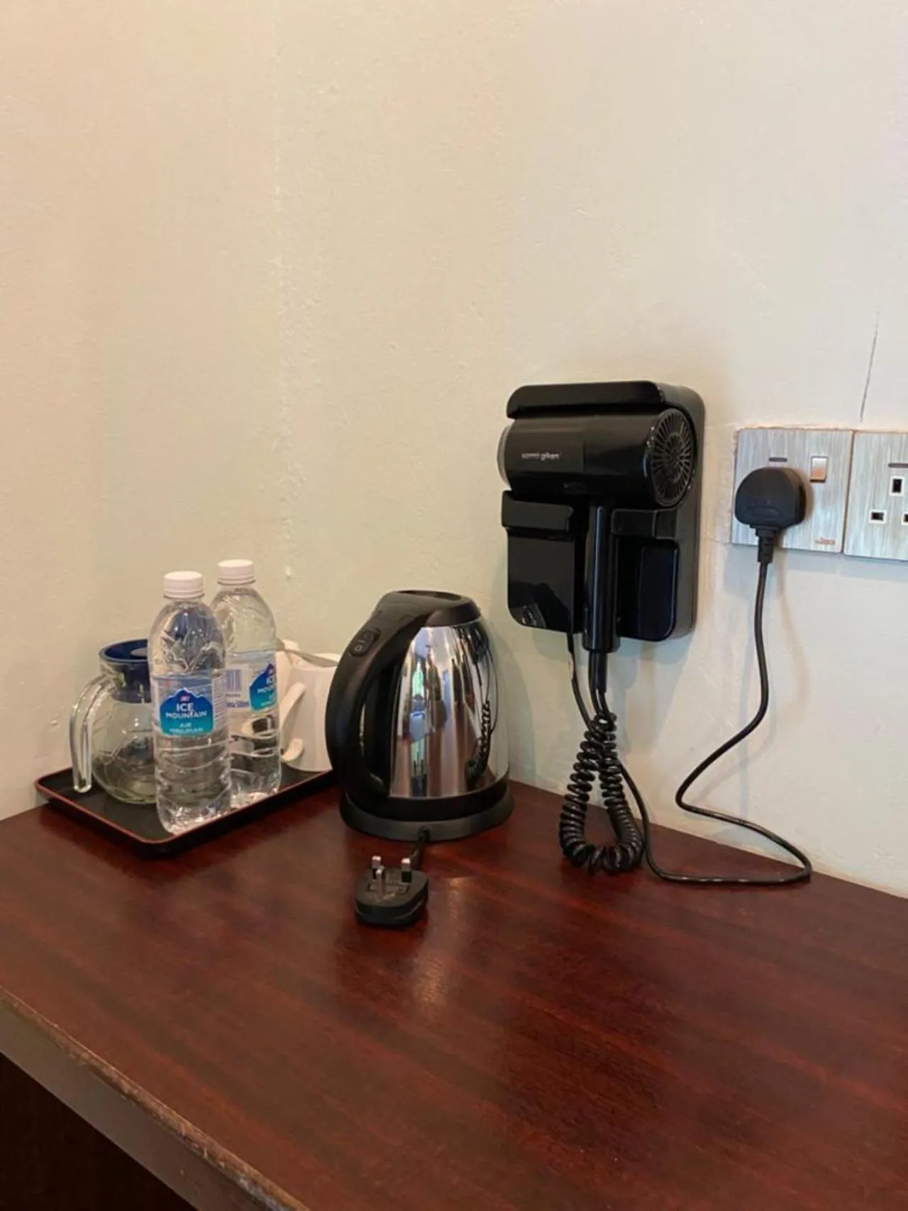 hair dryier in Highlanders Garden Guesthouse at Arundina Cameron Highlands