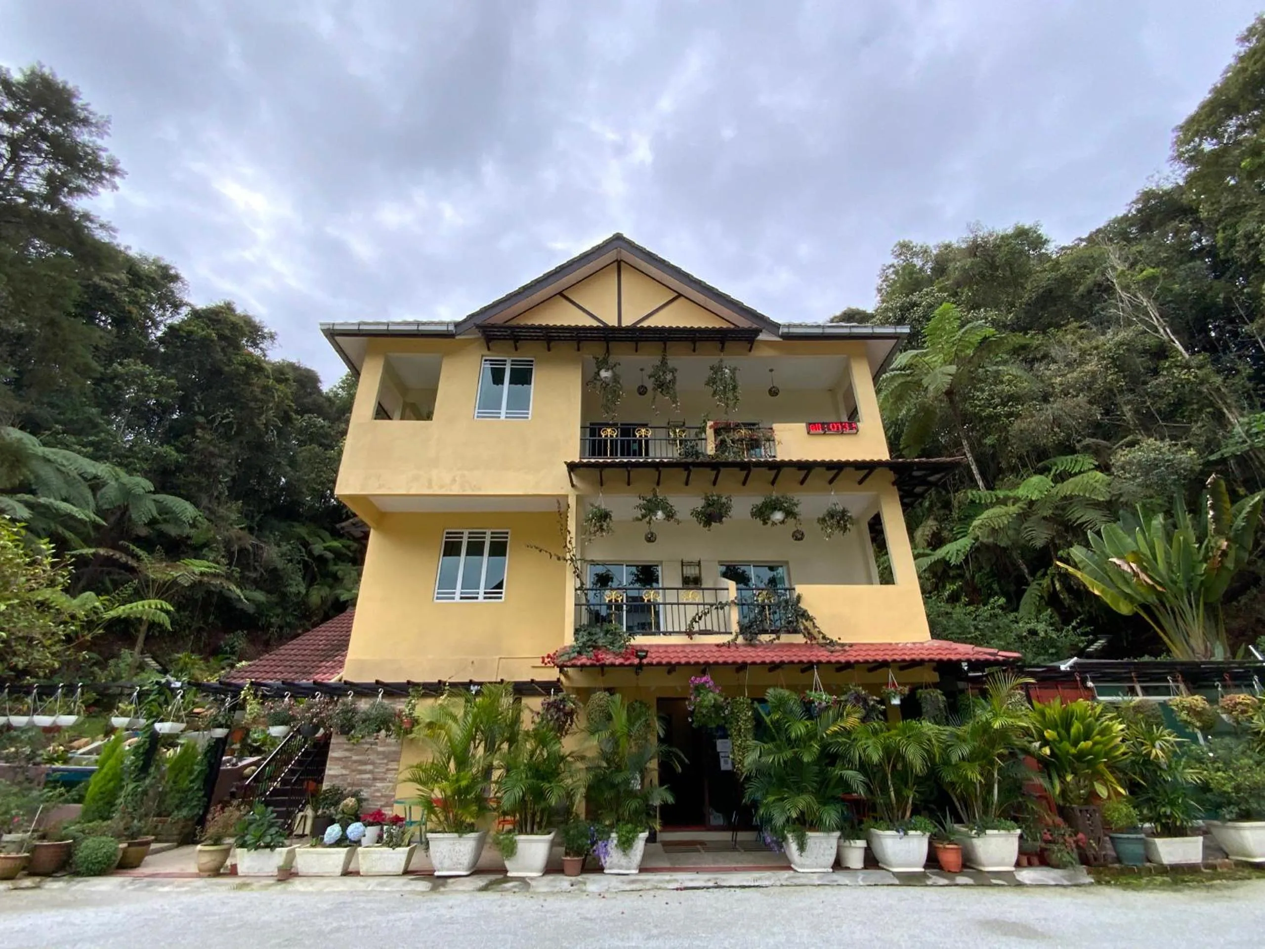 Property building in Highlanders Garden Guesthouse at Arundina Cameron Highlands