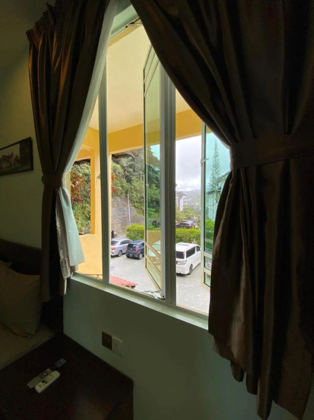 Parking in Highlanders Garden Guesthouse at Arundina Cameron Highlands