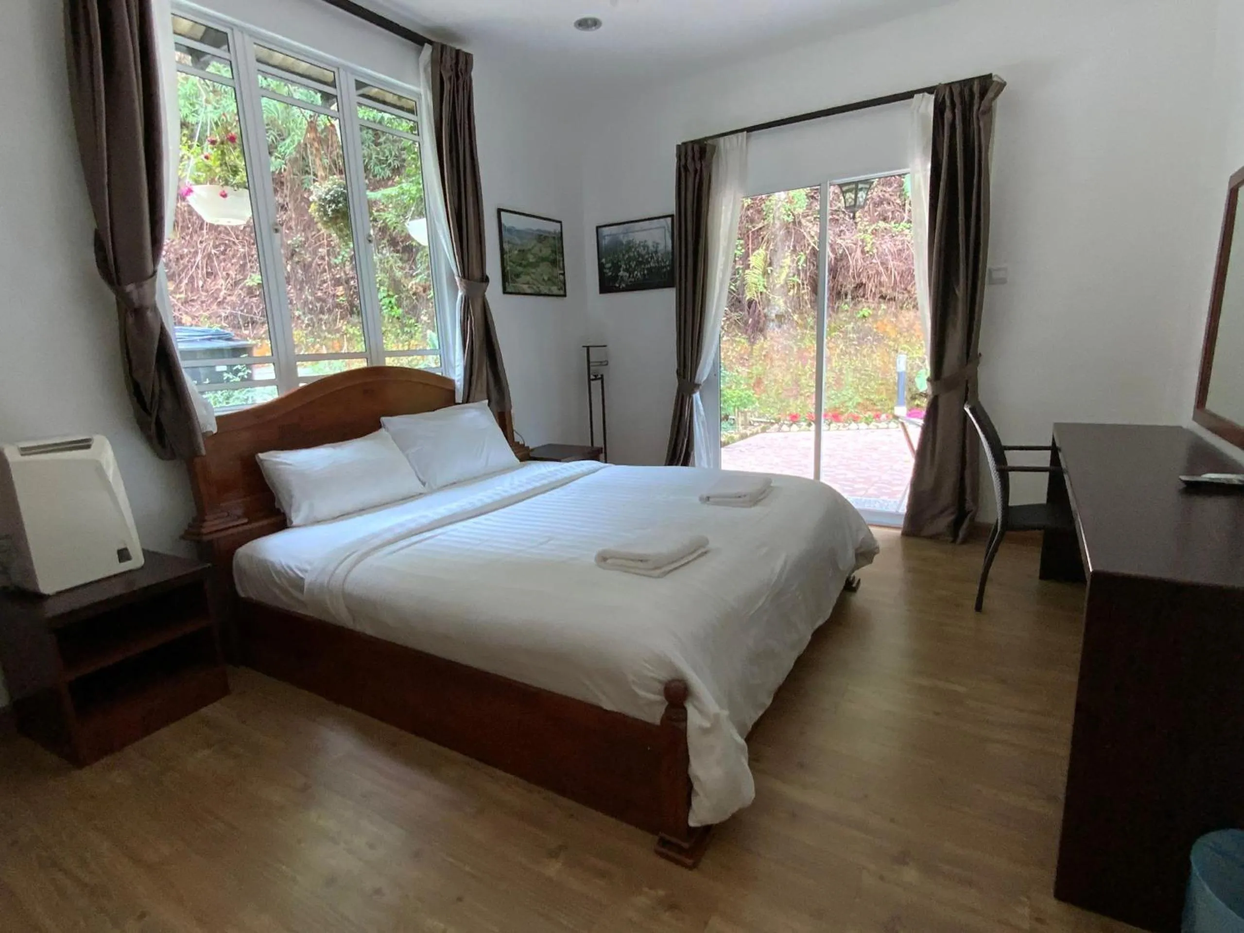 Deluxe King Room in Highlanders Garden Guesthouse at Arundina Cameron Highlands