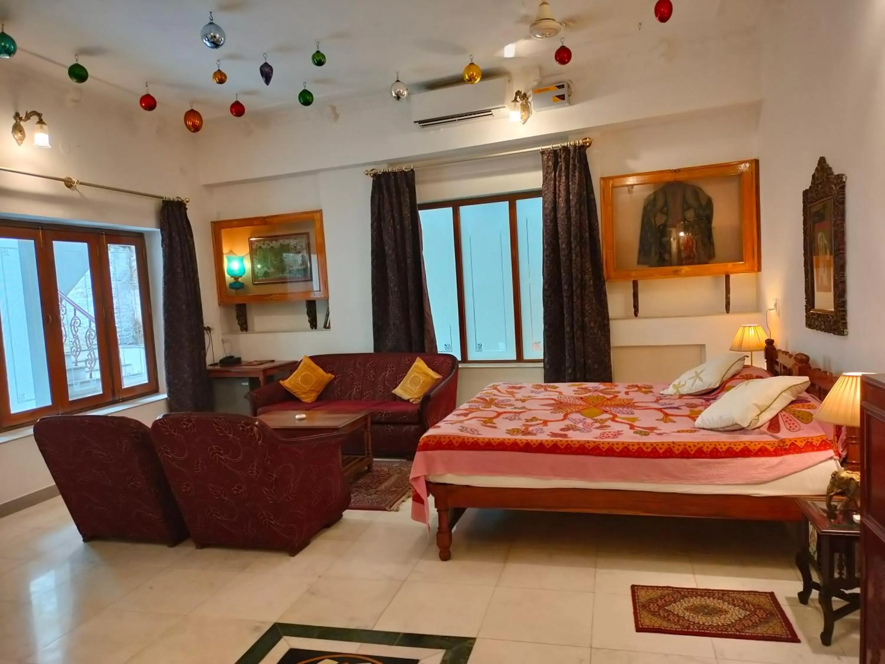 Property building, Bed in Haveli Braj Bhushanjee Heritage Hotel and Museum