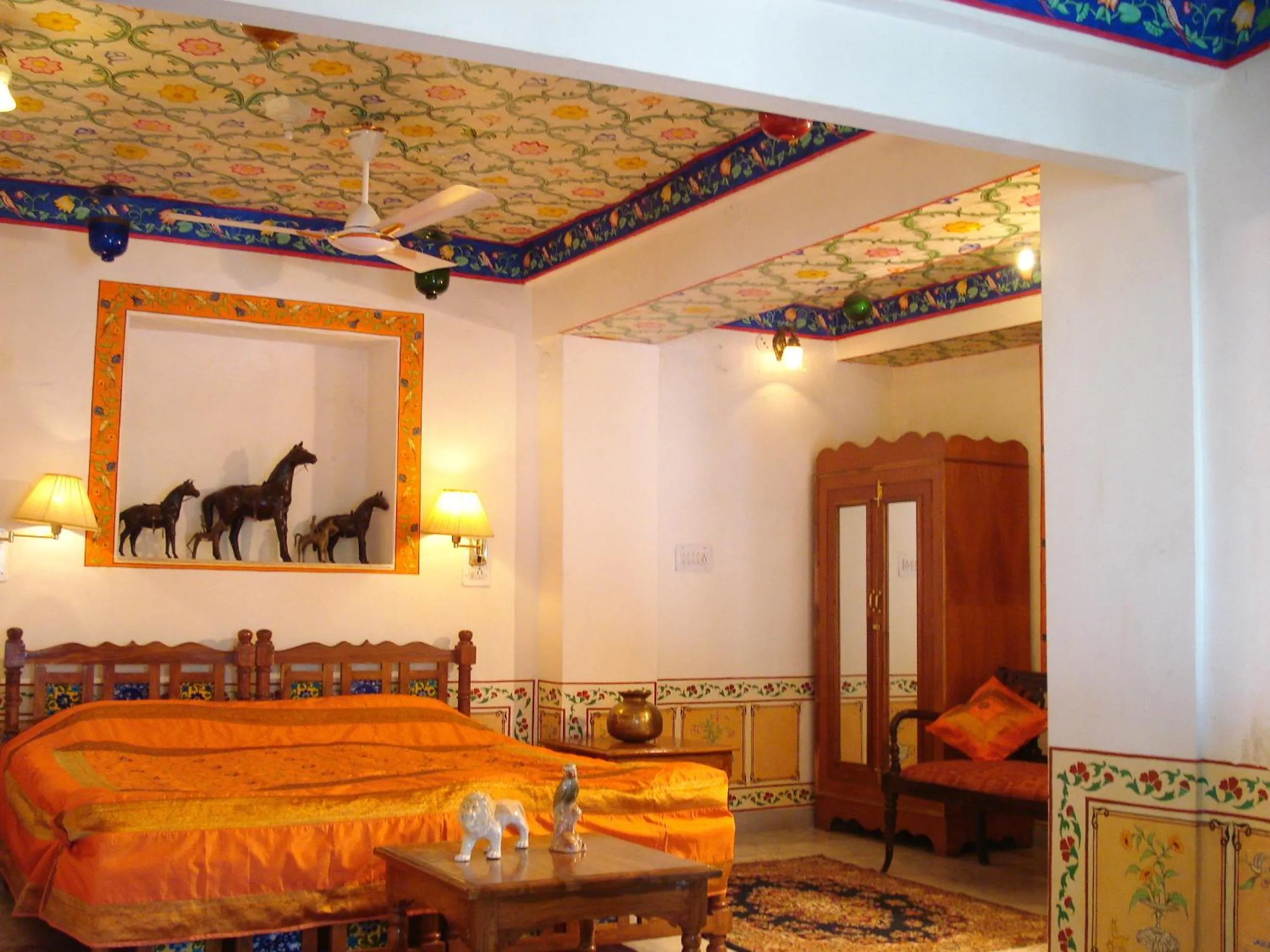 Photo of the whole room, Bed in Haveli Braj Bhushanjee Heritage Hotel and Museum