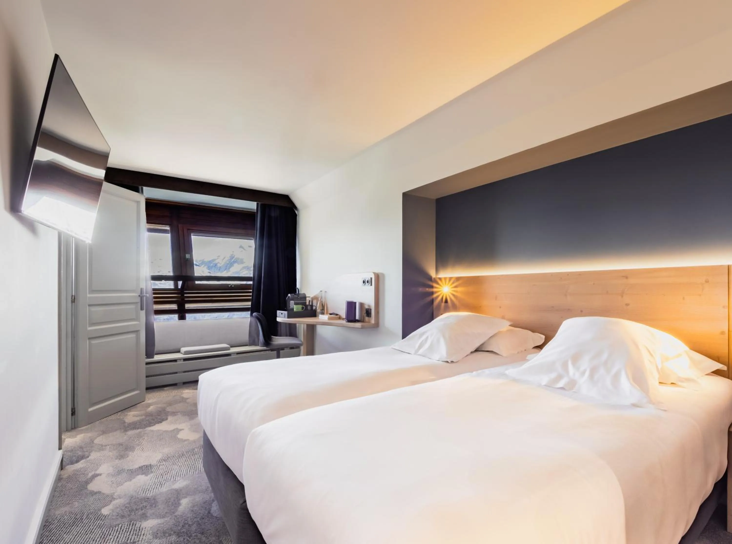 Bed in La Cachette, Friendly Hotel & Spa