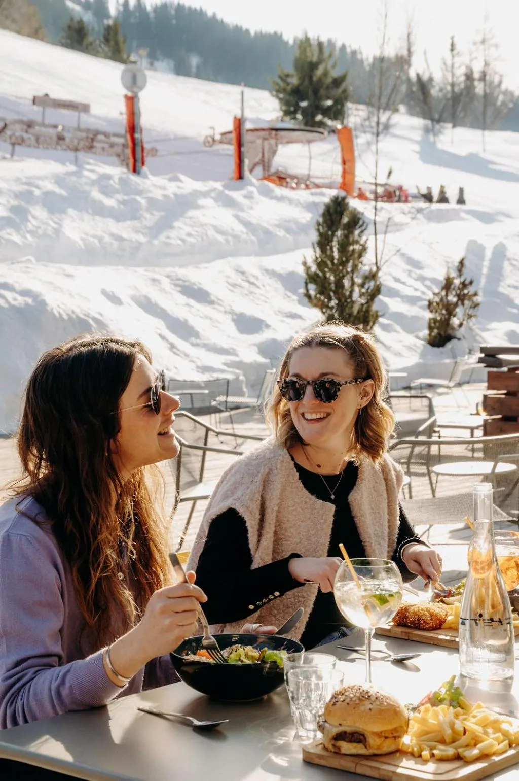 Patio in La Cachette, Friendly Hotel & Spa